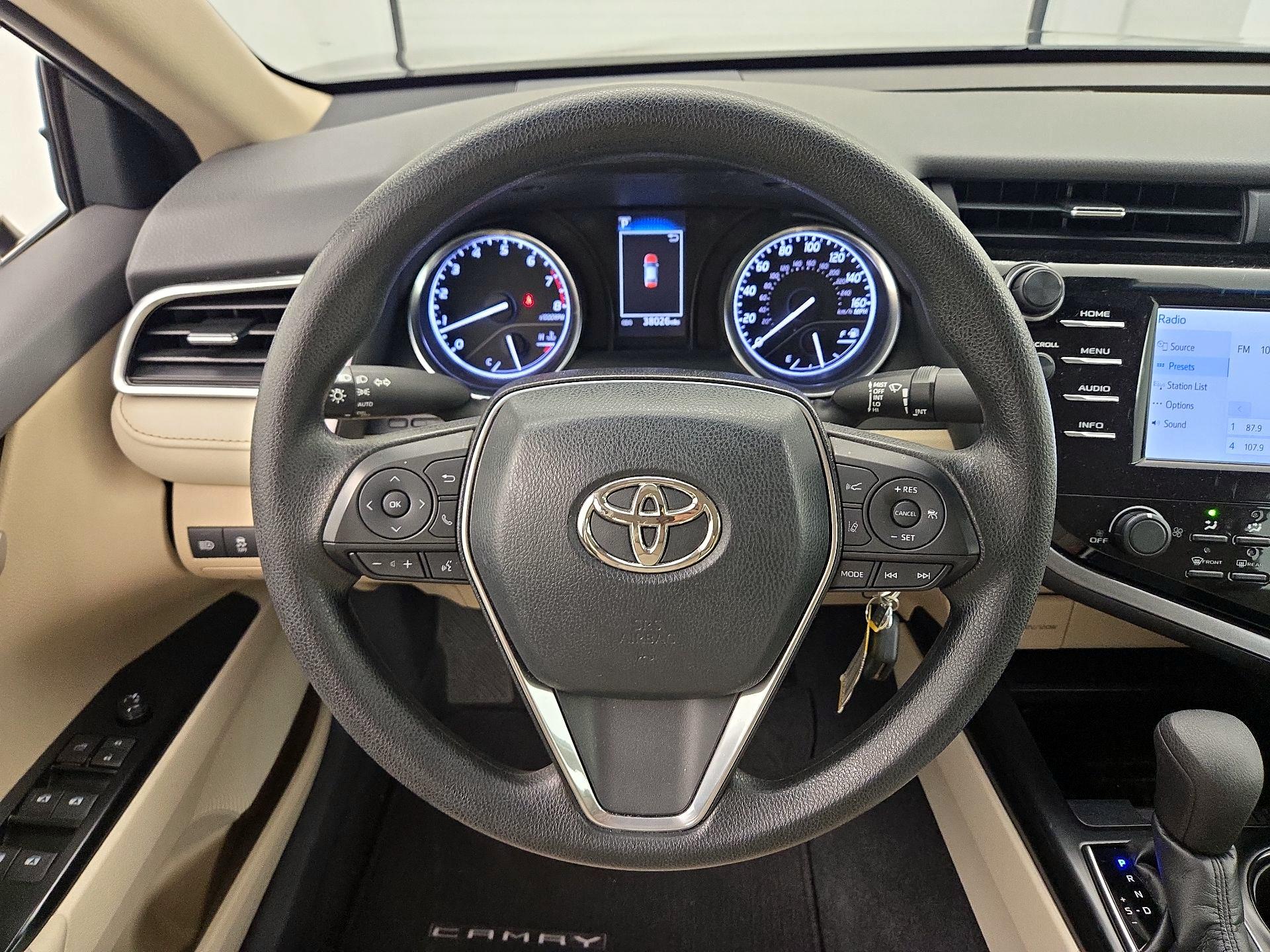 Thumbnail: 2018 Toyota Camry - 10