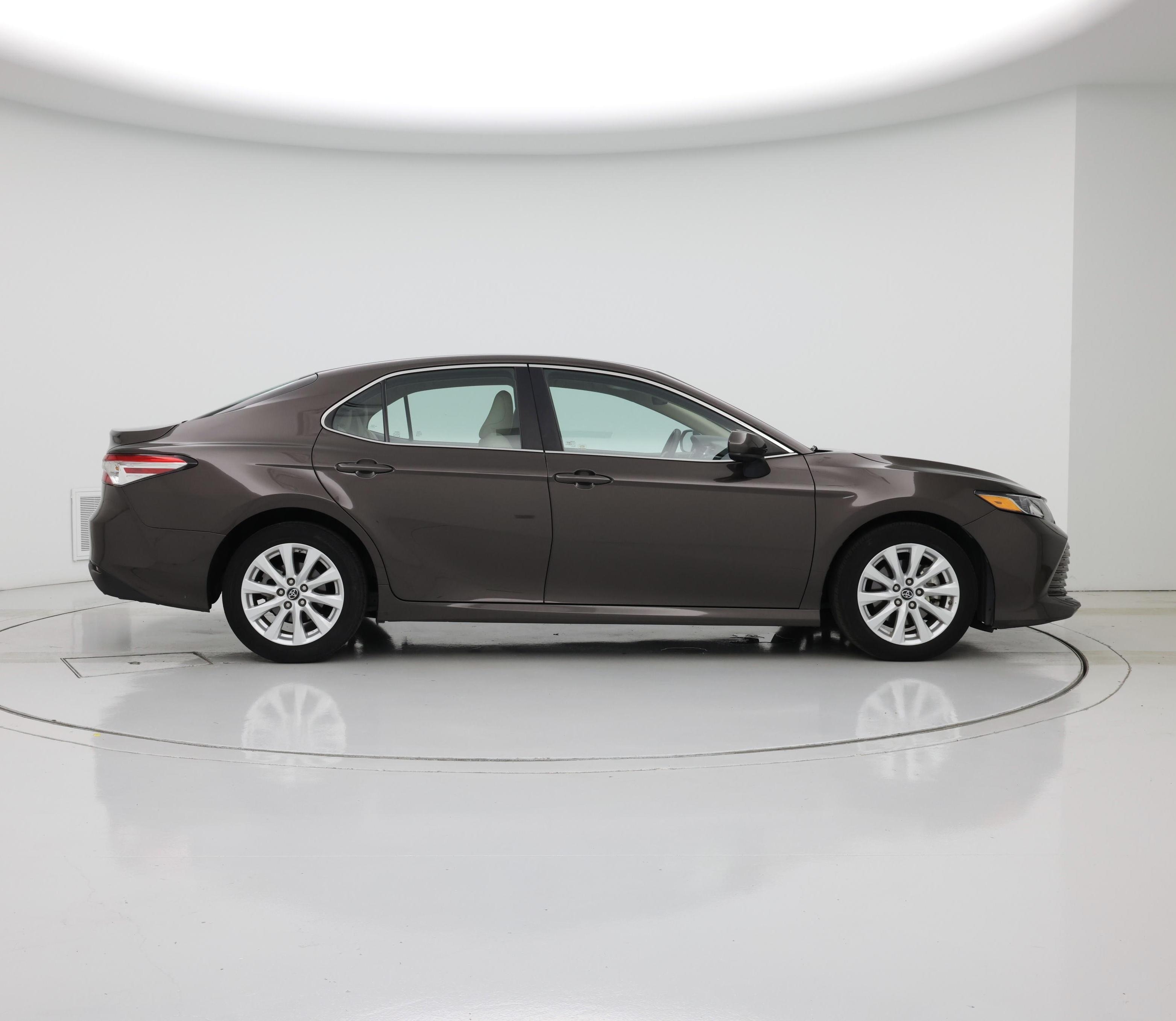 Thumbnail: 2018 Toyota Camry - 7