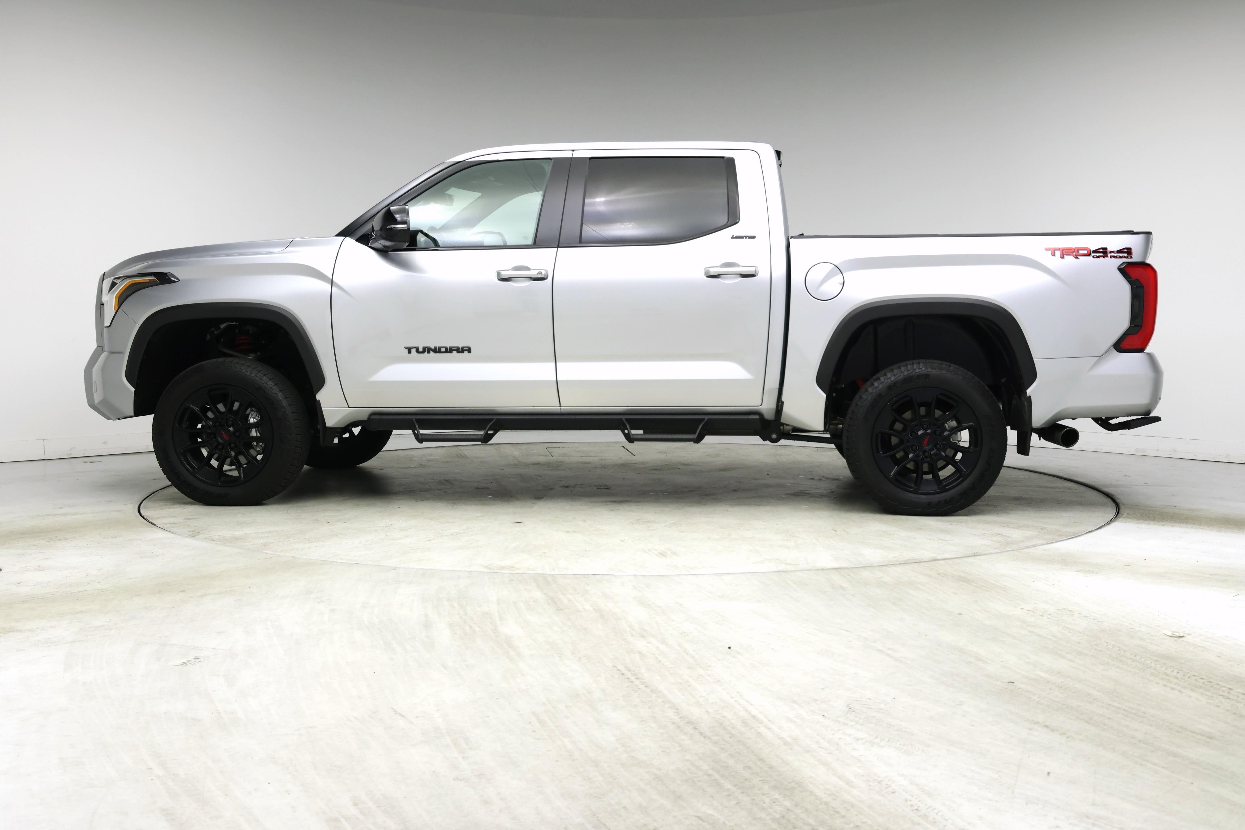 Thumbnail: 2025 Toyota Tundra - 3