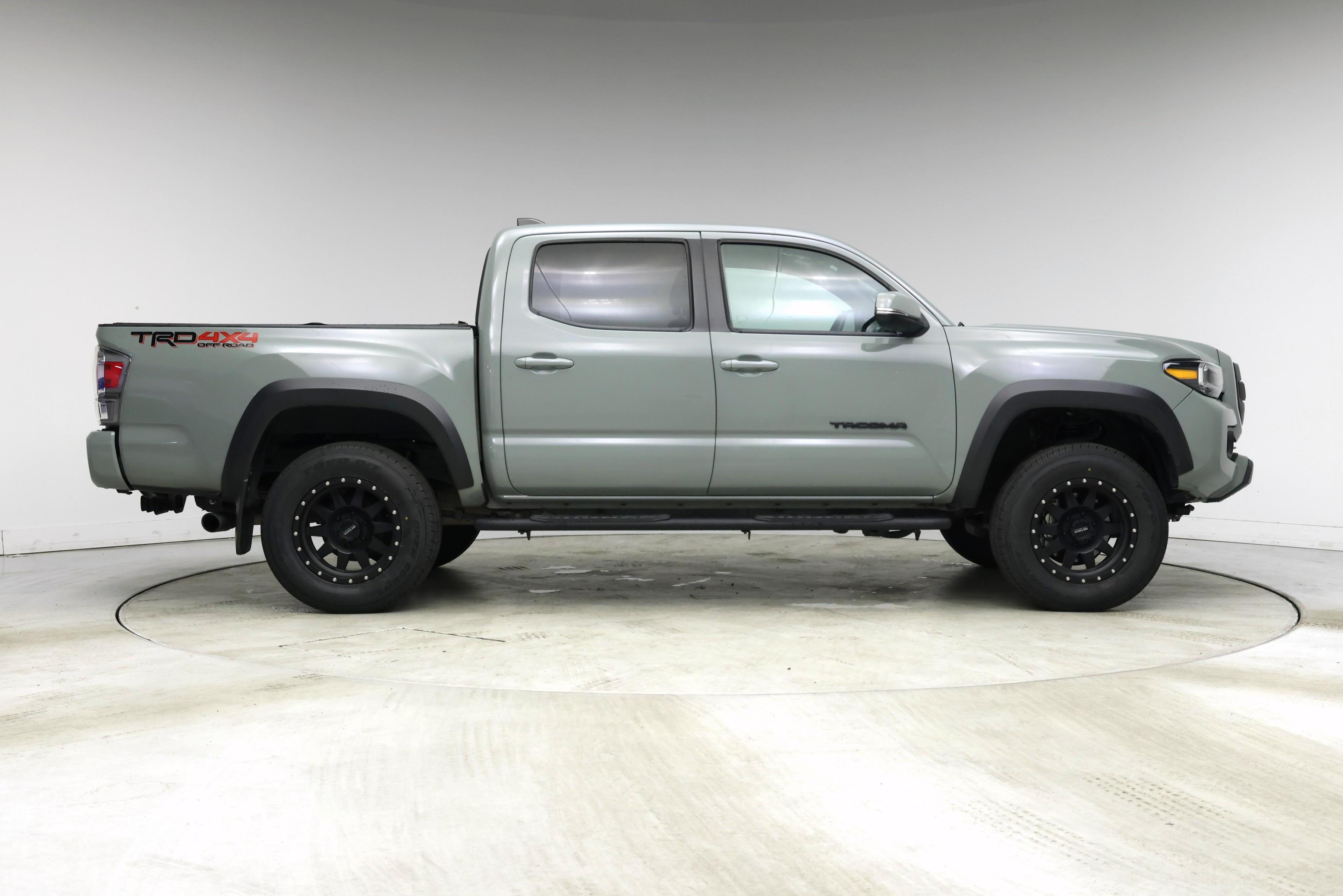 Thumbnail: 2022 Toyota Tacoma - 7