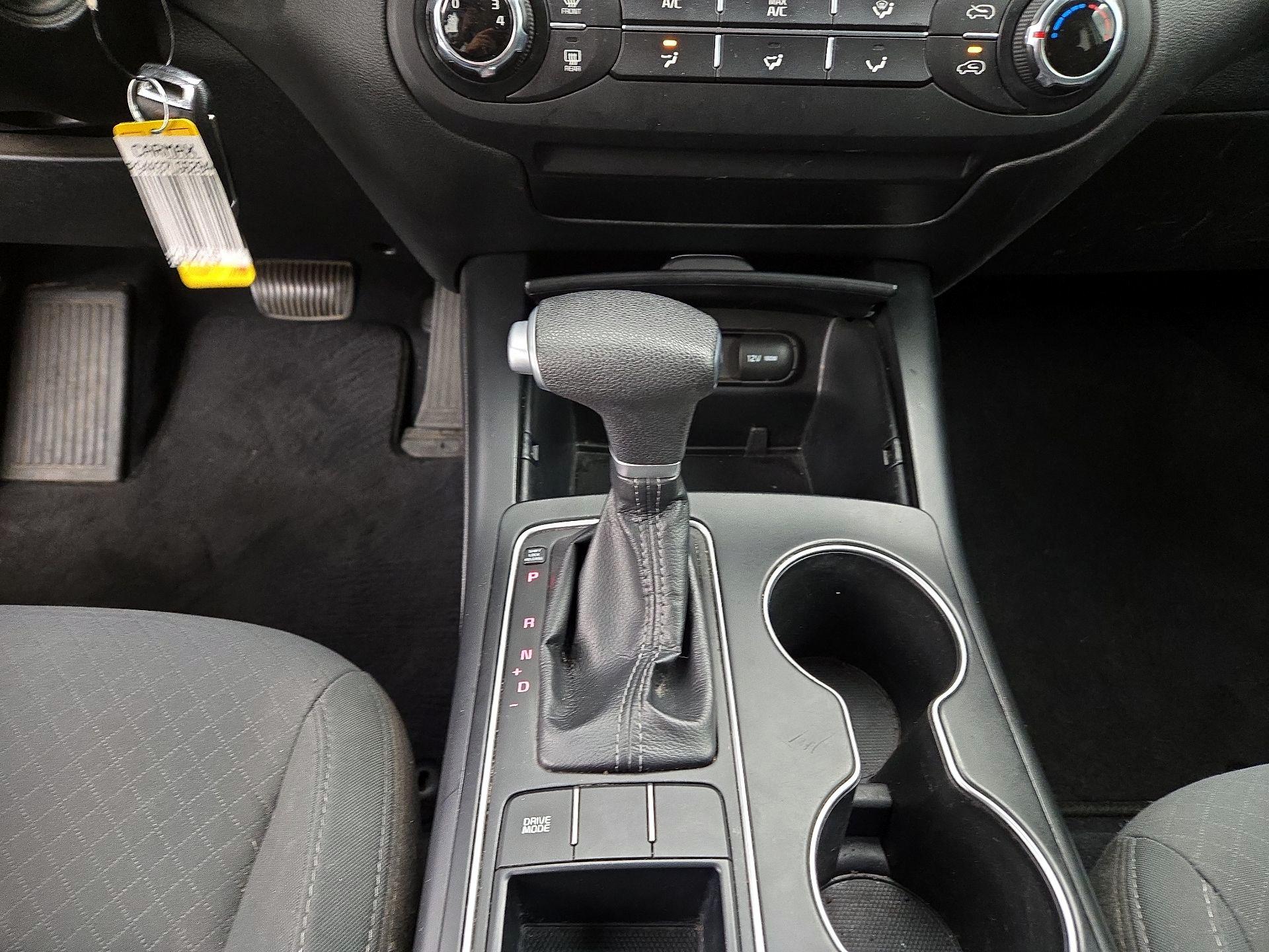 Thumbnail: 2020 Kia Sorento - 17