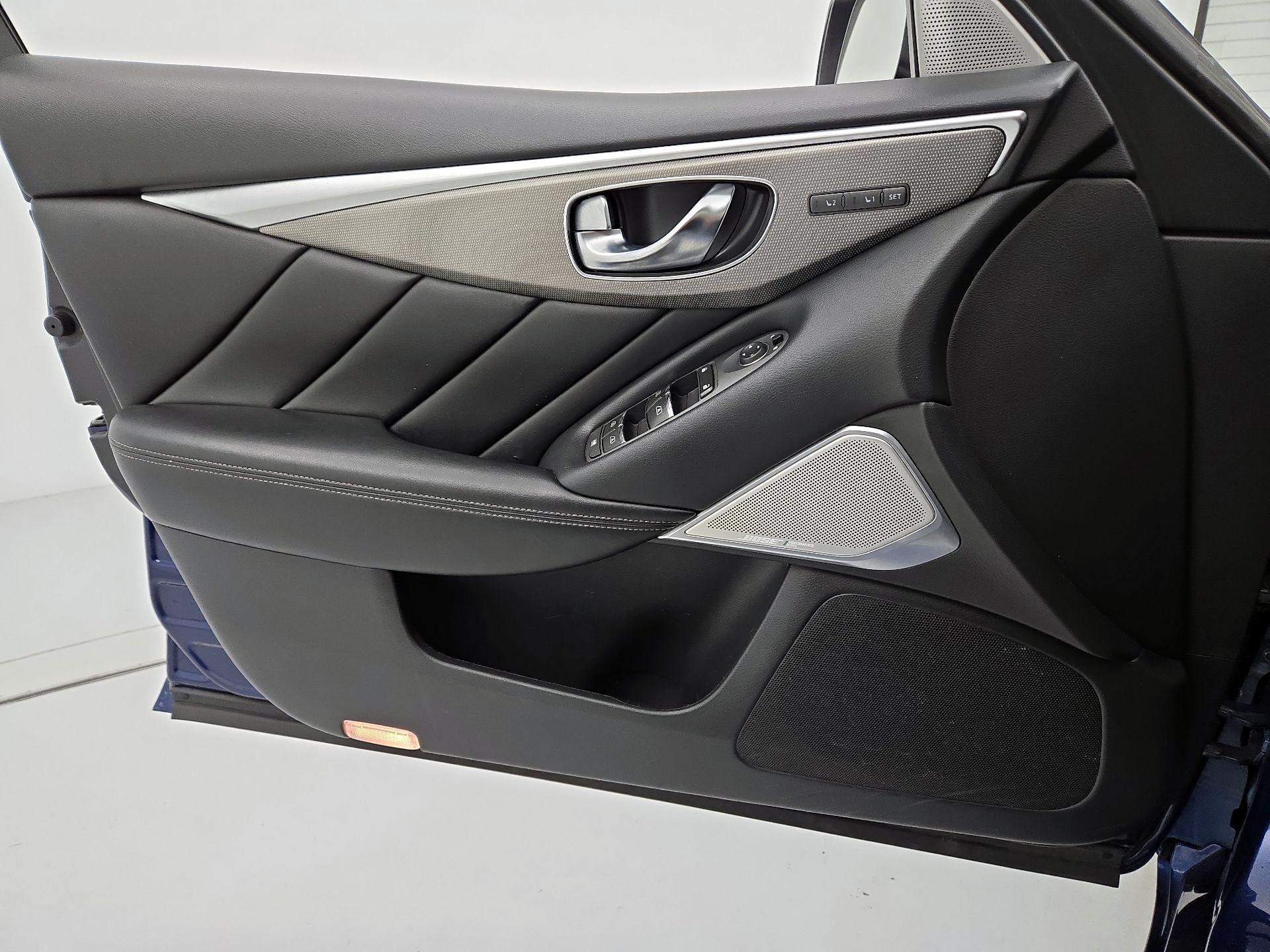 Thumbnail: 2020 INFINITI Q50 - 12