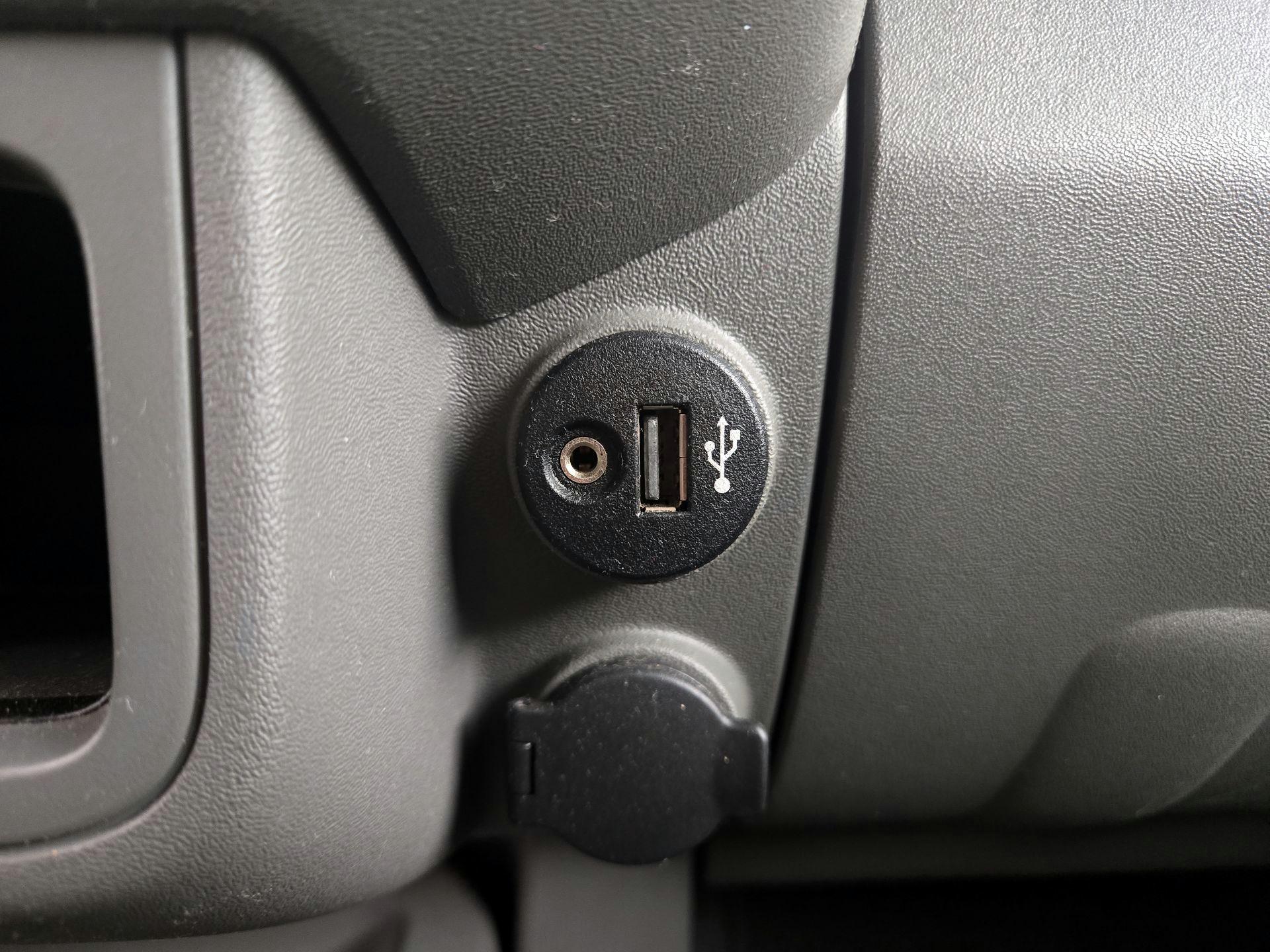 Thumbnail: 2019 Nissan Frontier - 18