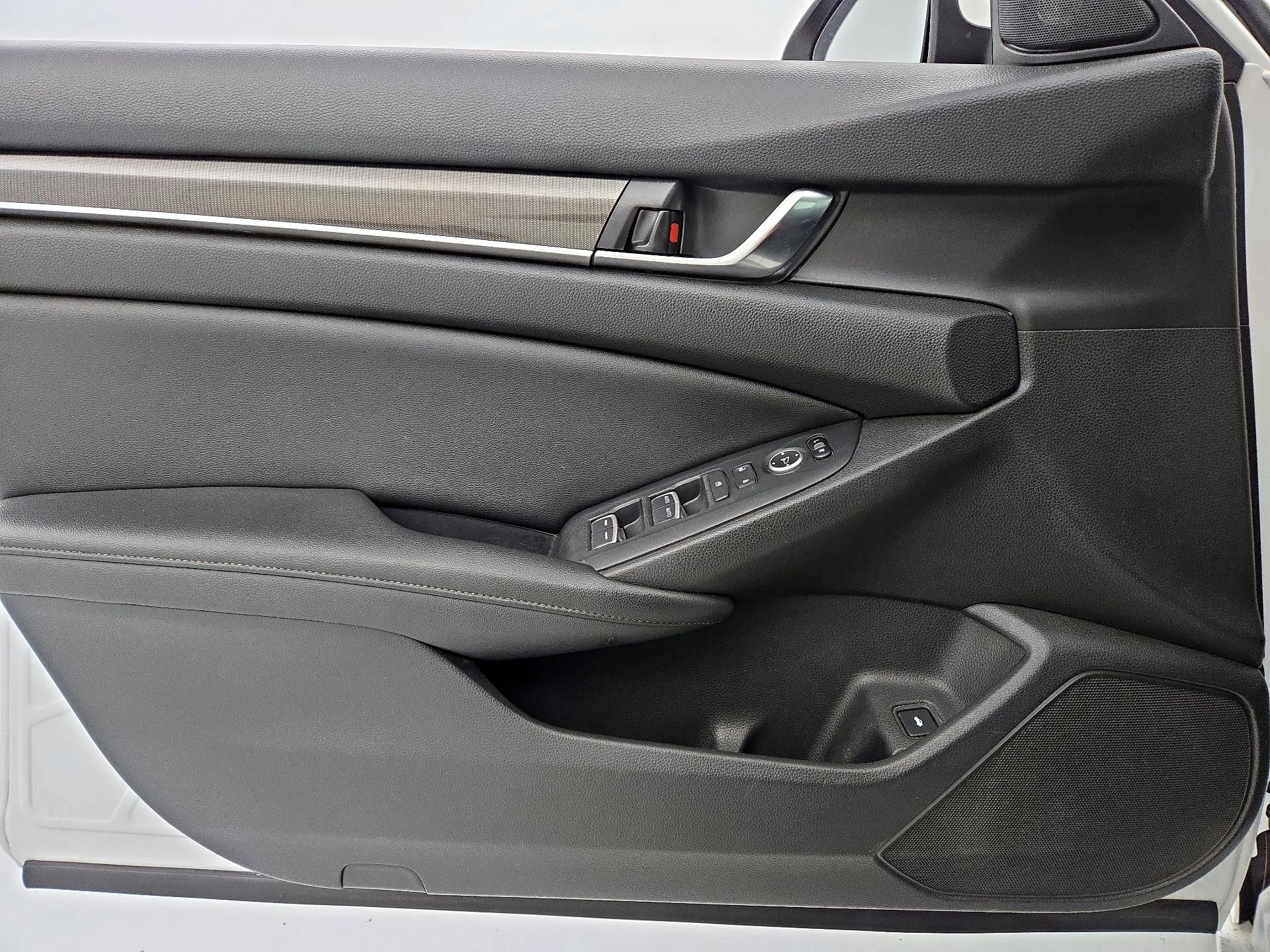 Thumbnail: 2019 Honda Accord - 12