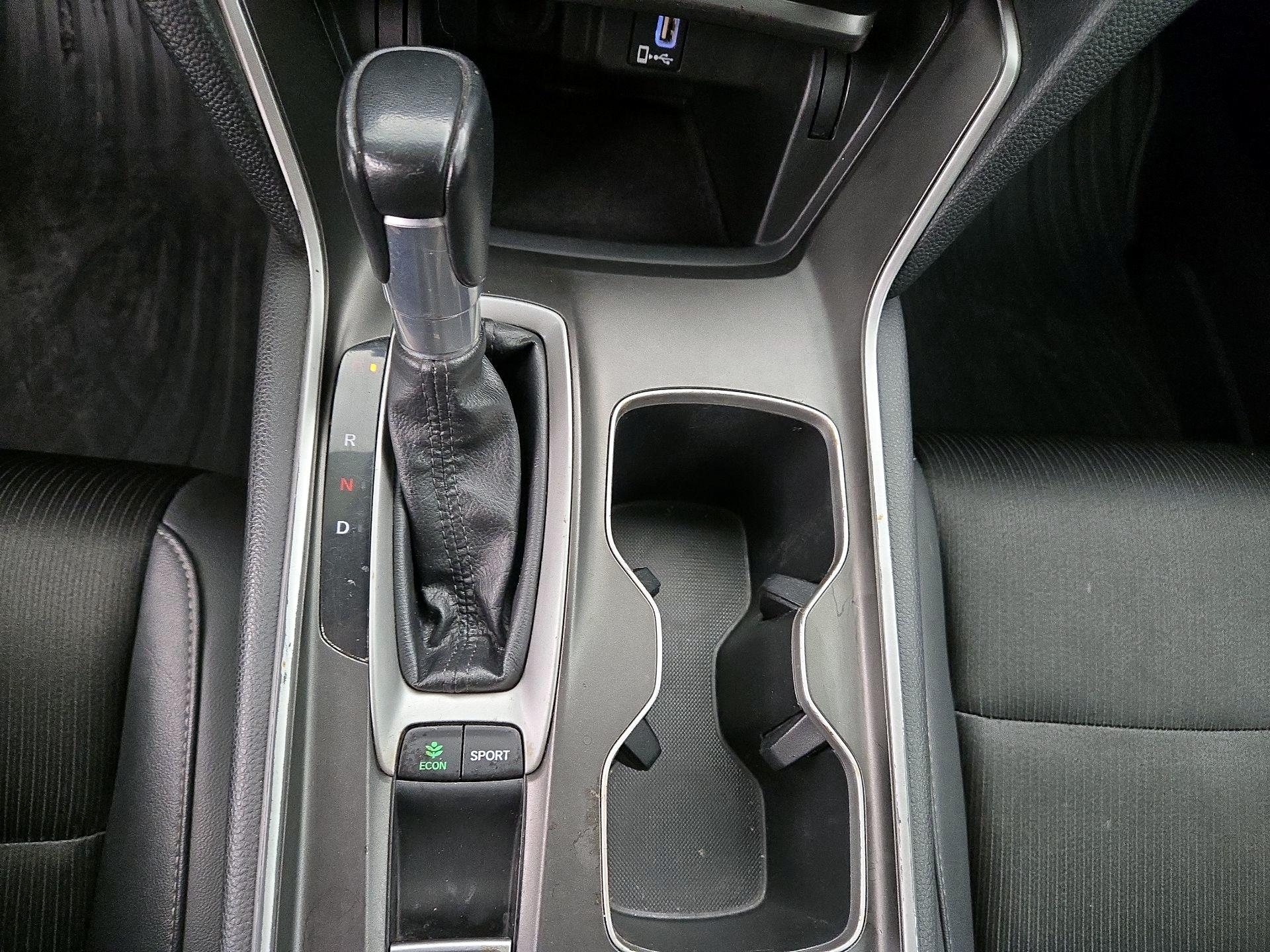 Thumbnail: 2019 Honda Accord - 17