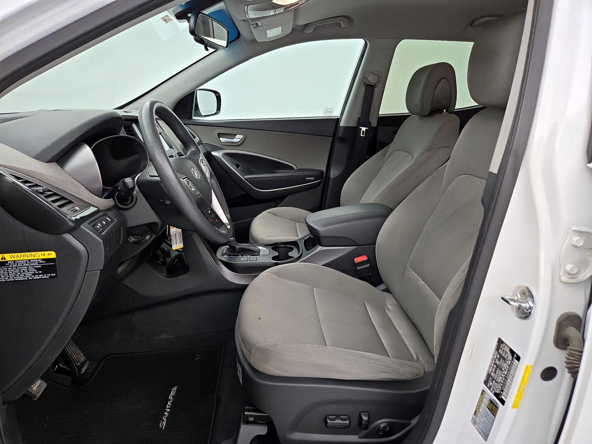 Thumbnail: 2016 Hyundai Santa Fe - 11