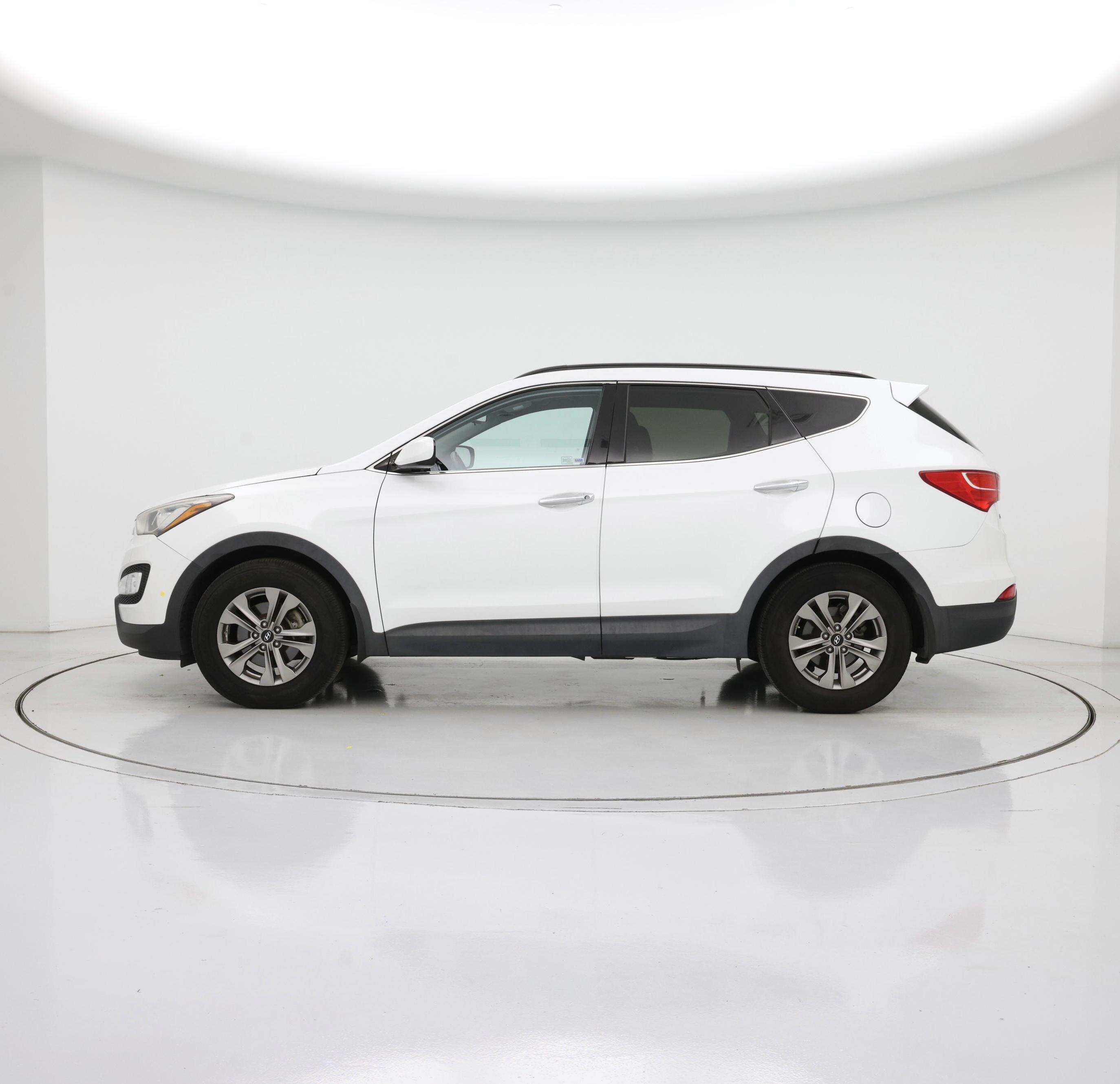 Thumbnail: 2016 Hyundai Santa Fe - 3