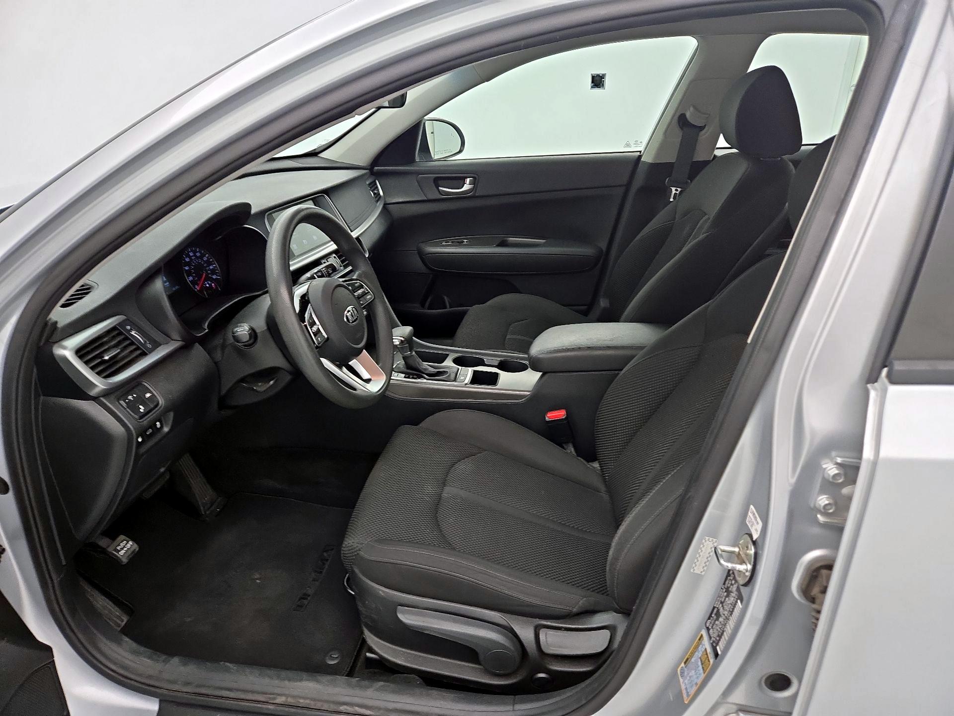 Thumbnail: 2020 Kia Optima - 11