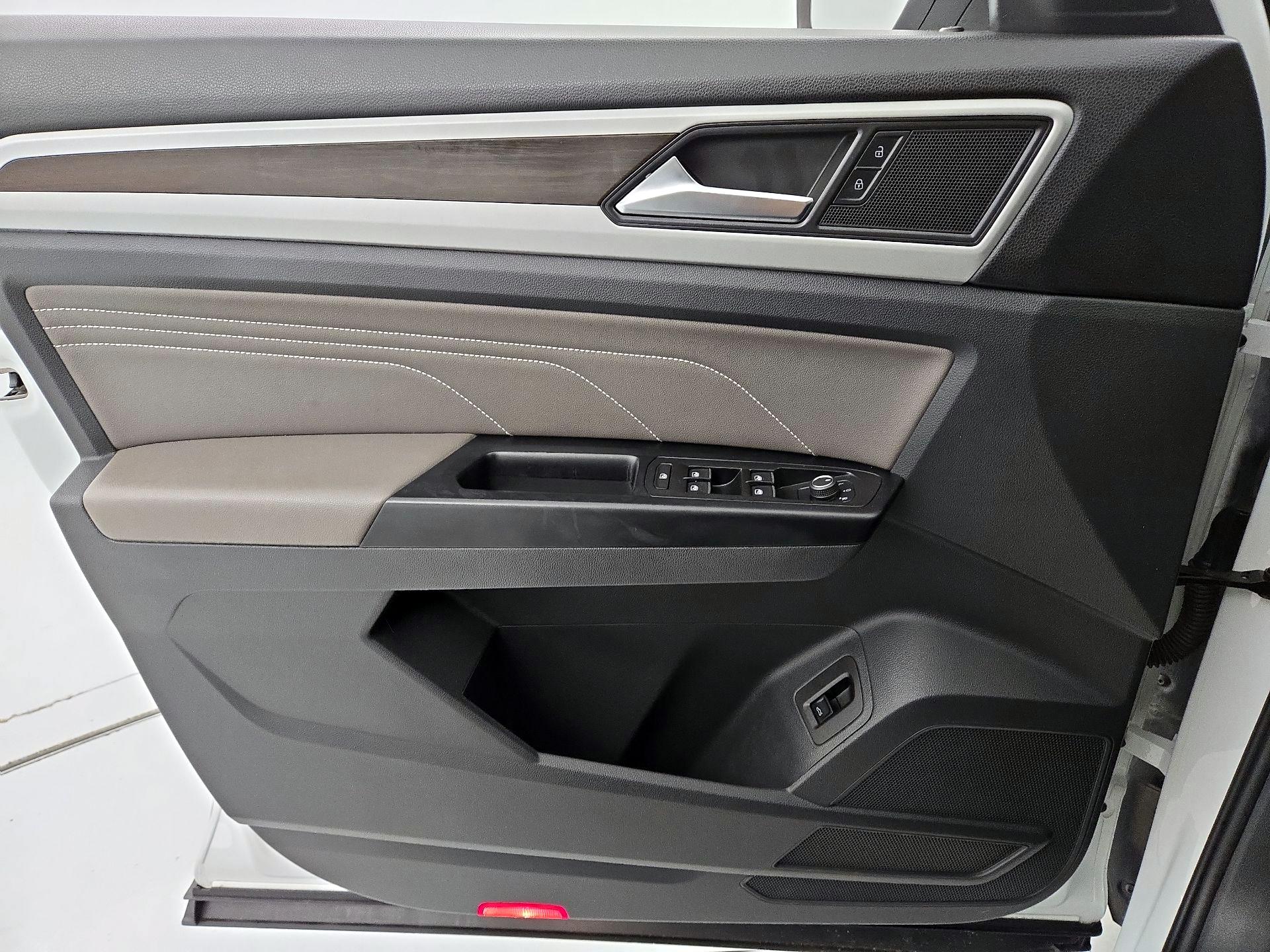 Thumbnail: 2021 Volkswagen Atlas - 12