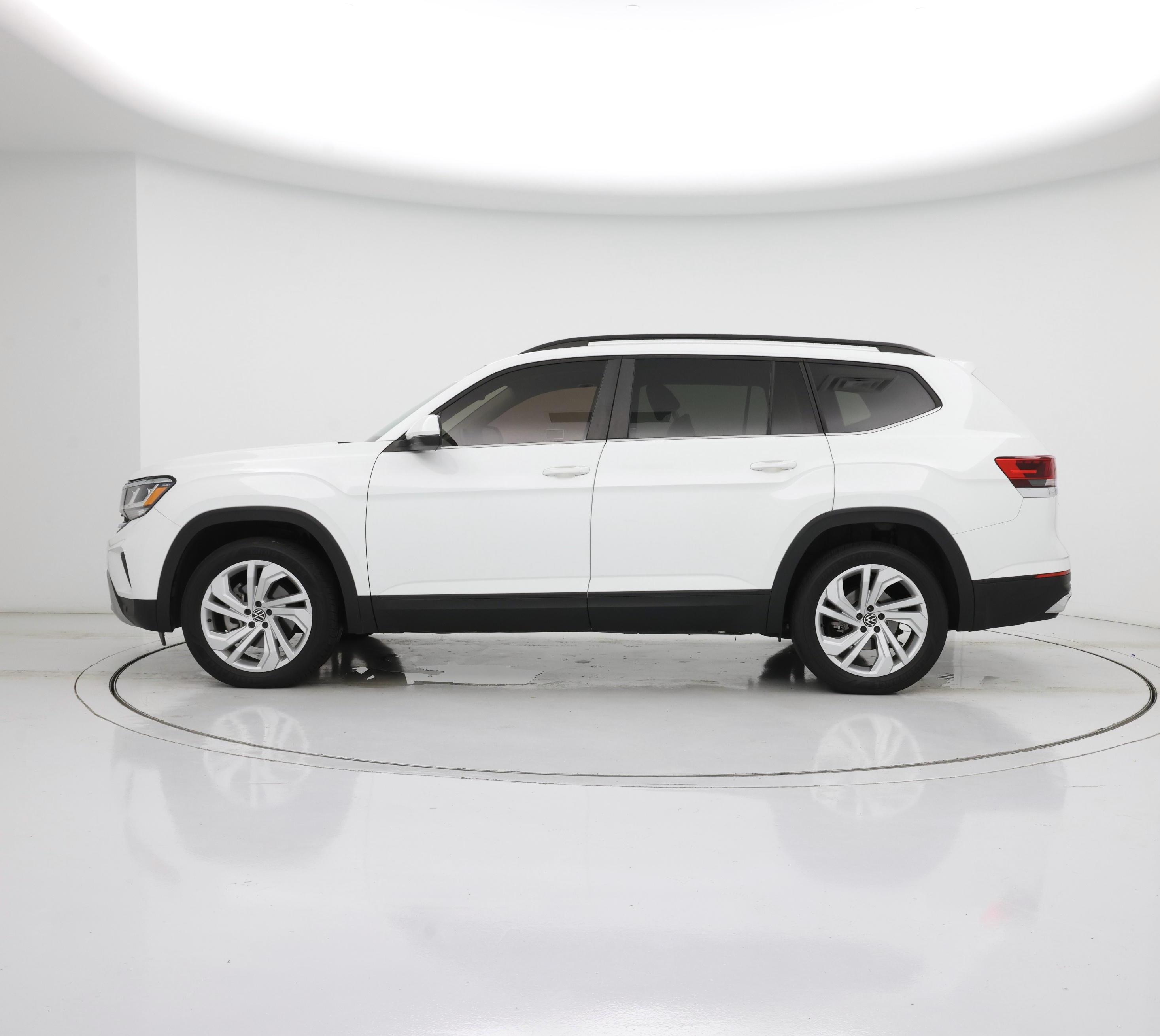 Thumbnail: 2021 Volkswagen Atlas - 3