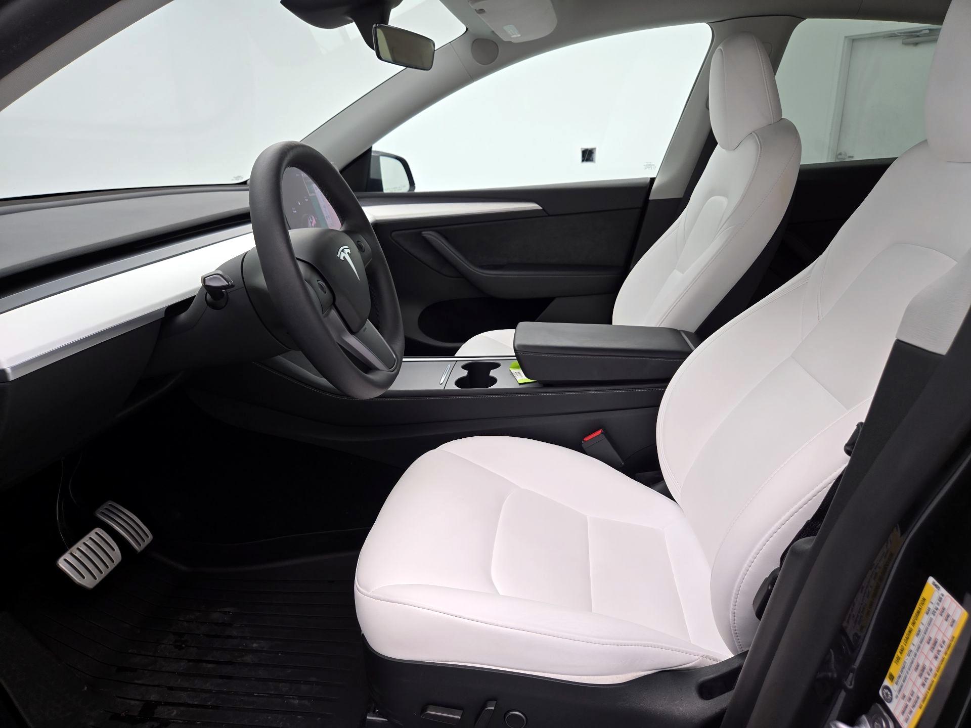 Thumbnail: 2024 Tesla Model Y - 11