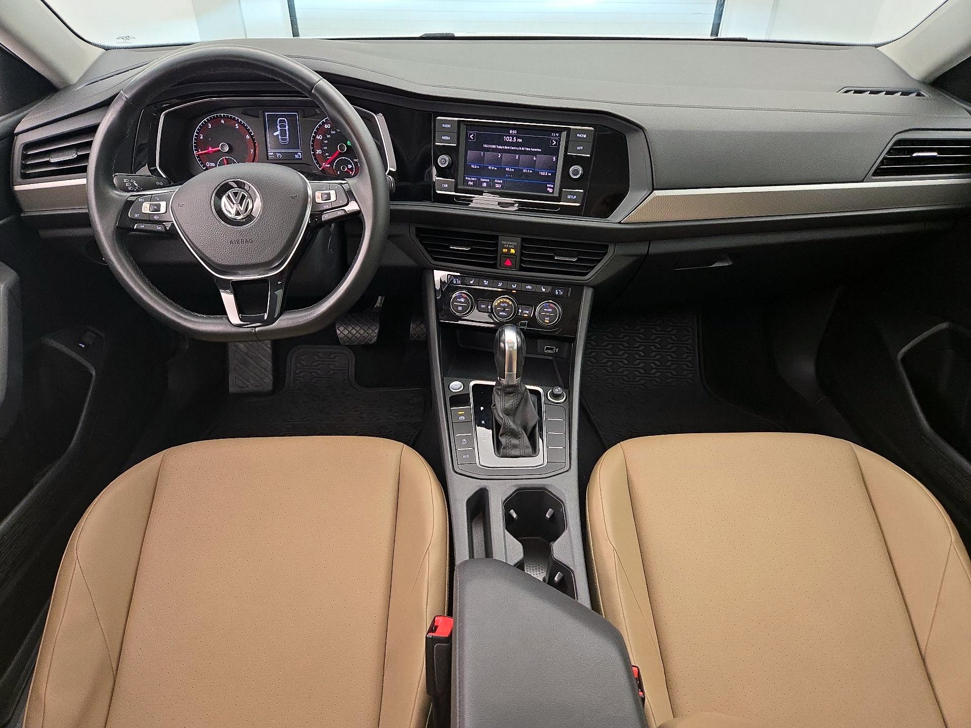 Thumbnail: 2019 Volkswagen Jetta - 9