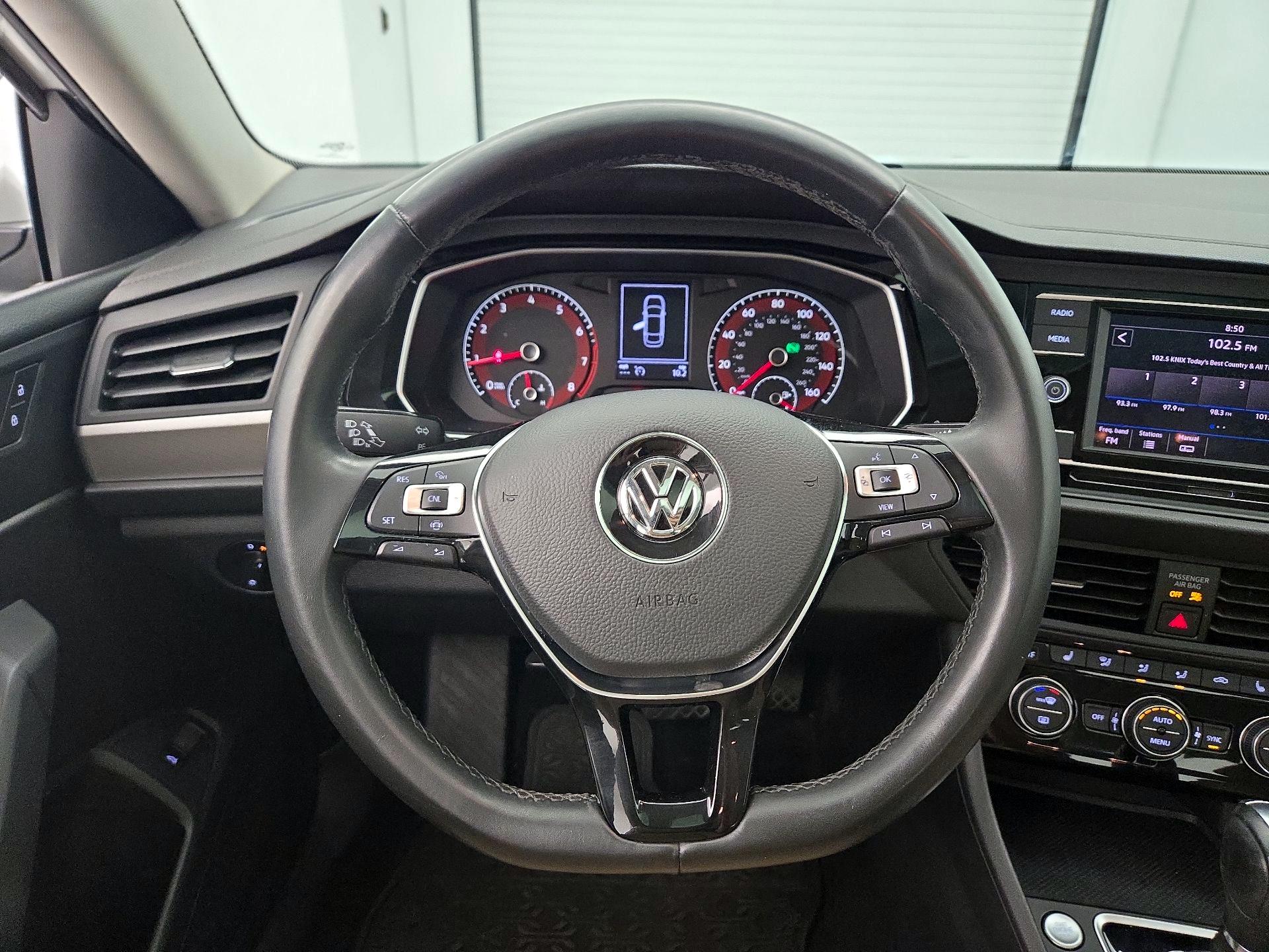 Thumbnail: 2019 Volkswagen Jetta - 10