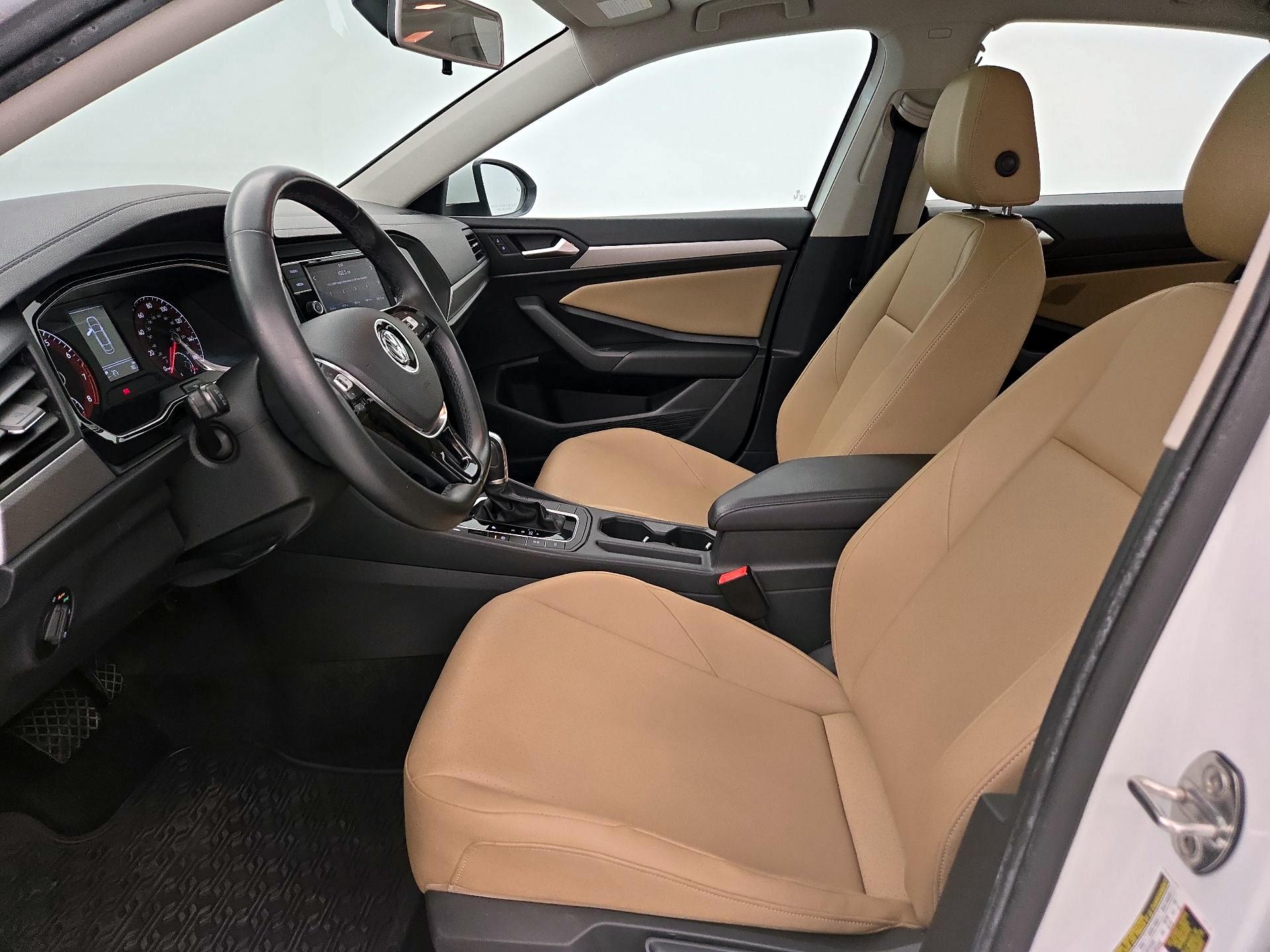 Thumbnail: 2019 Volkswagen Jetta - 11