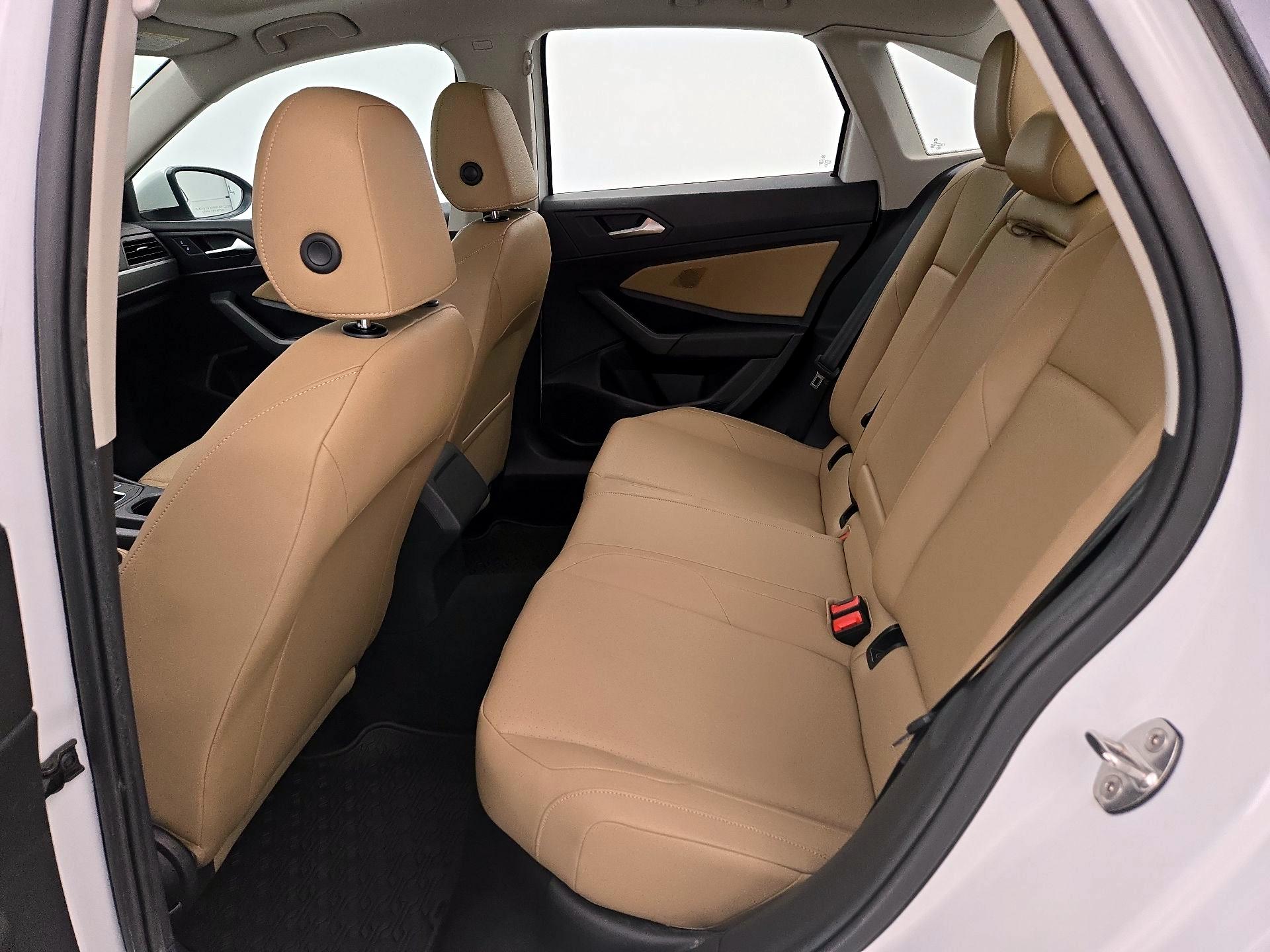 Thumbnail: 2019 Volkswagen Jetta - 20