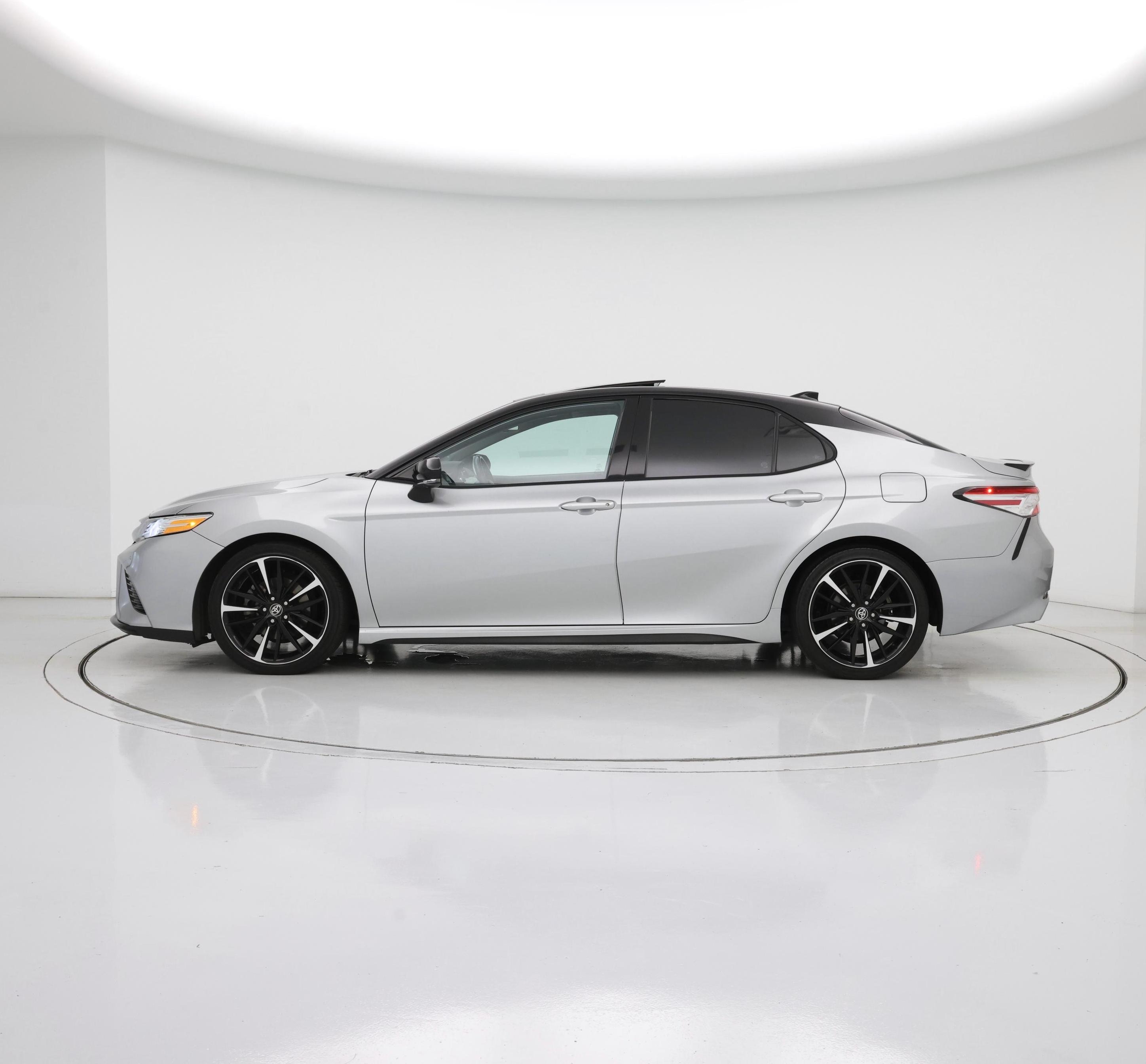 Thumbnail: 2020 Toyota Camry - 3