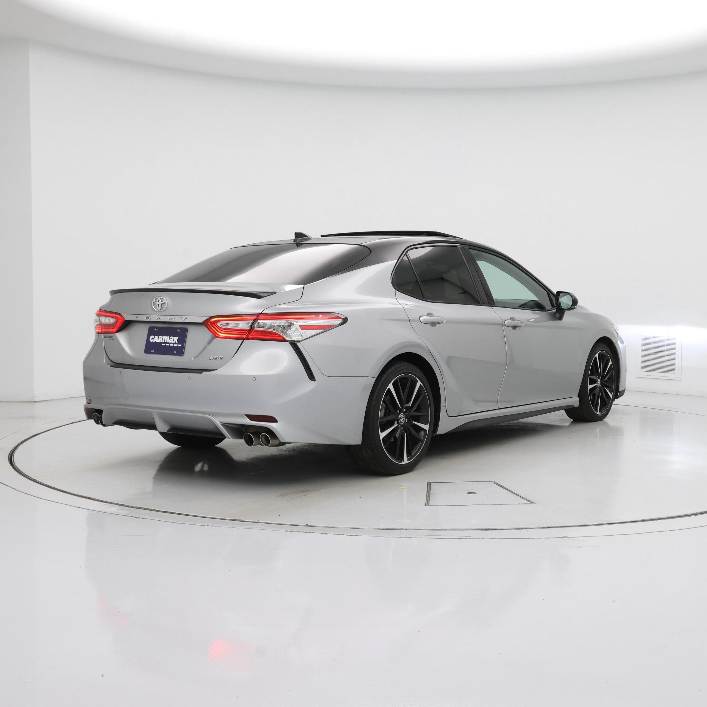 Thumbnail: 2020 Toyota Camry - 8