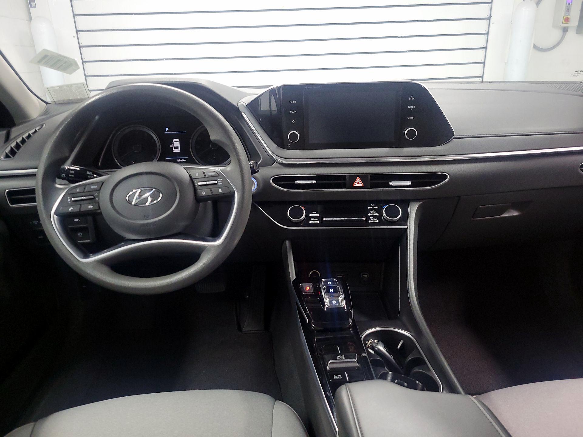 Thumbnail: 2020 Hyundai Sonata - 9