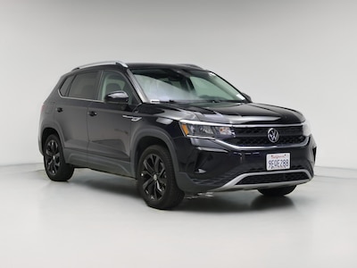 Black 2023 Volkswagen Taos SE