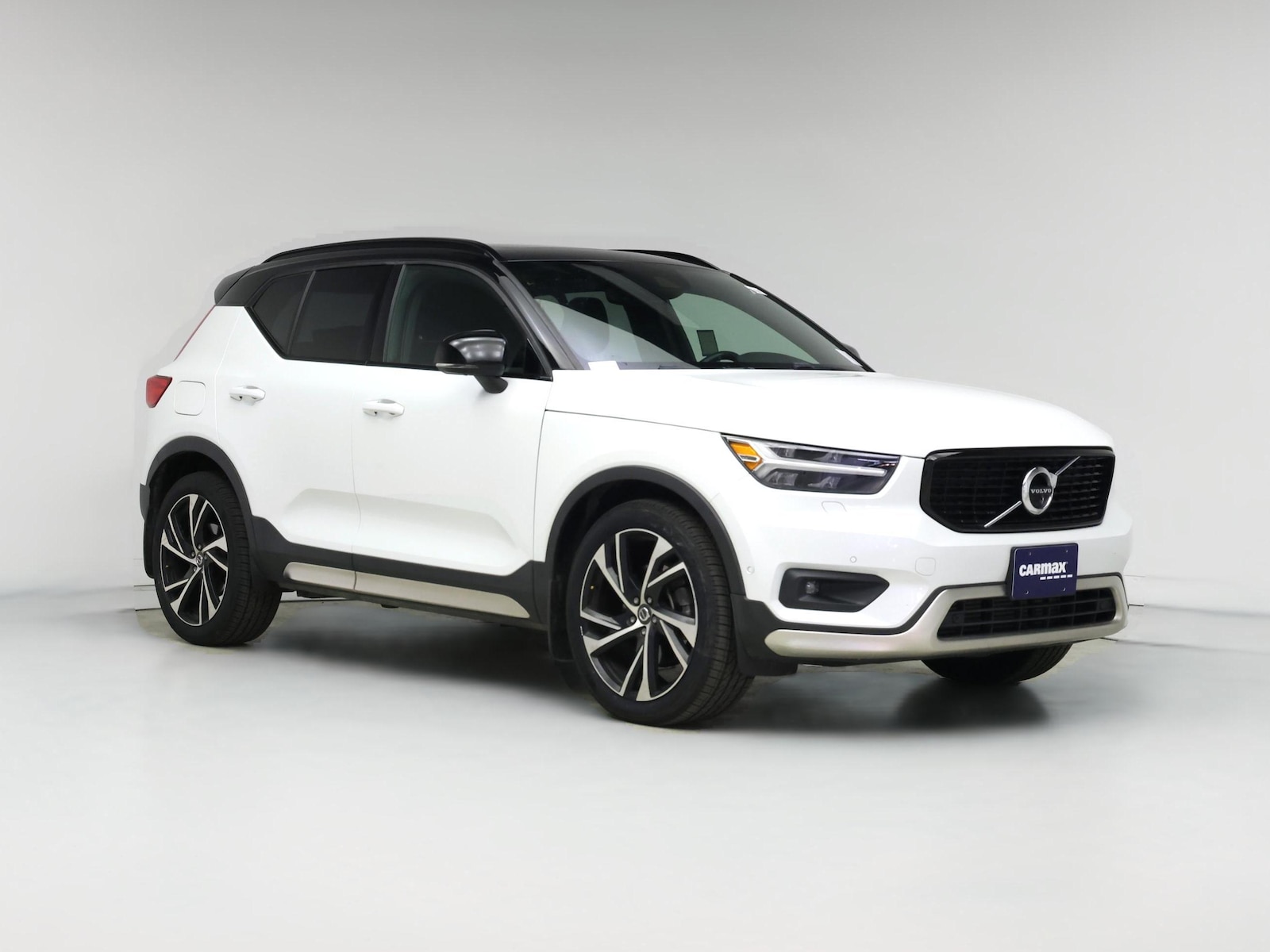 2019 Volvo XC40 R-Design