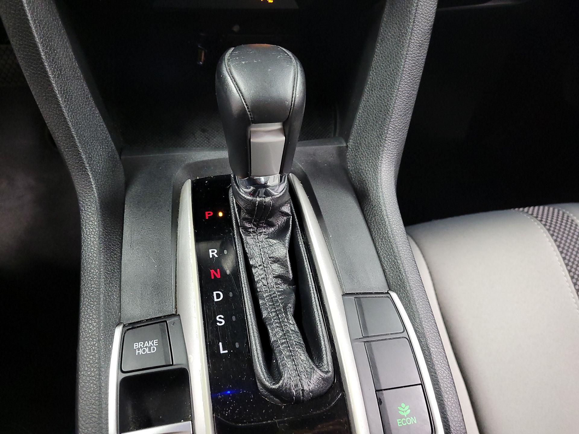 Thumbnail: 2019 Honda Civic - 17