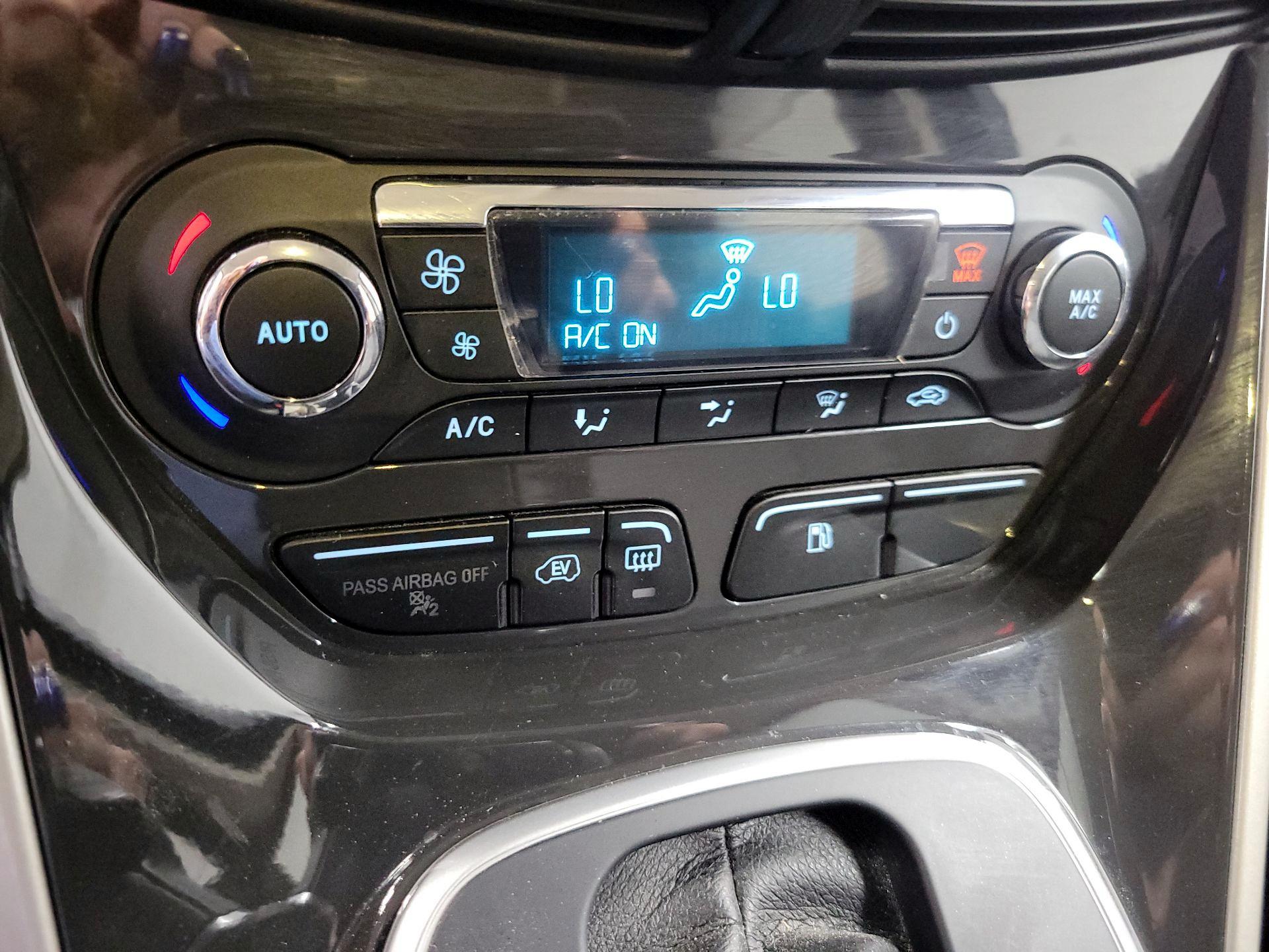 Thumbnail: 2016 Ford C-Max - 14