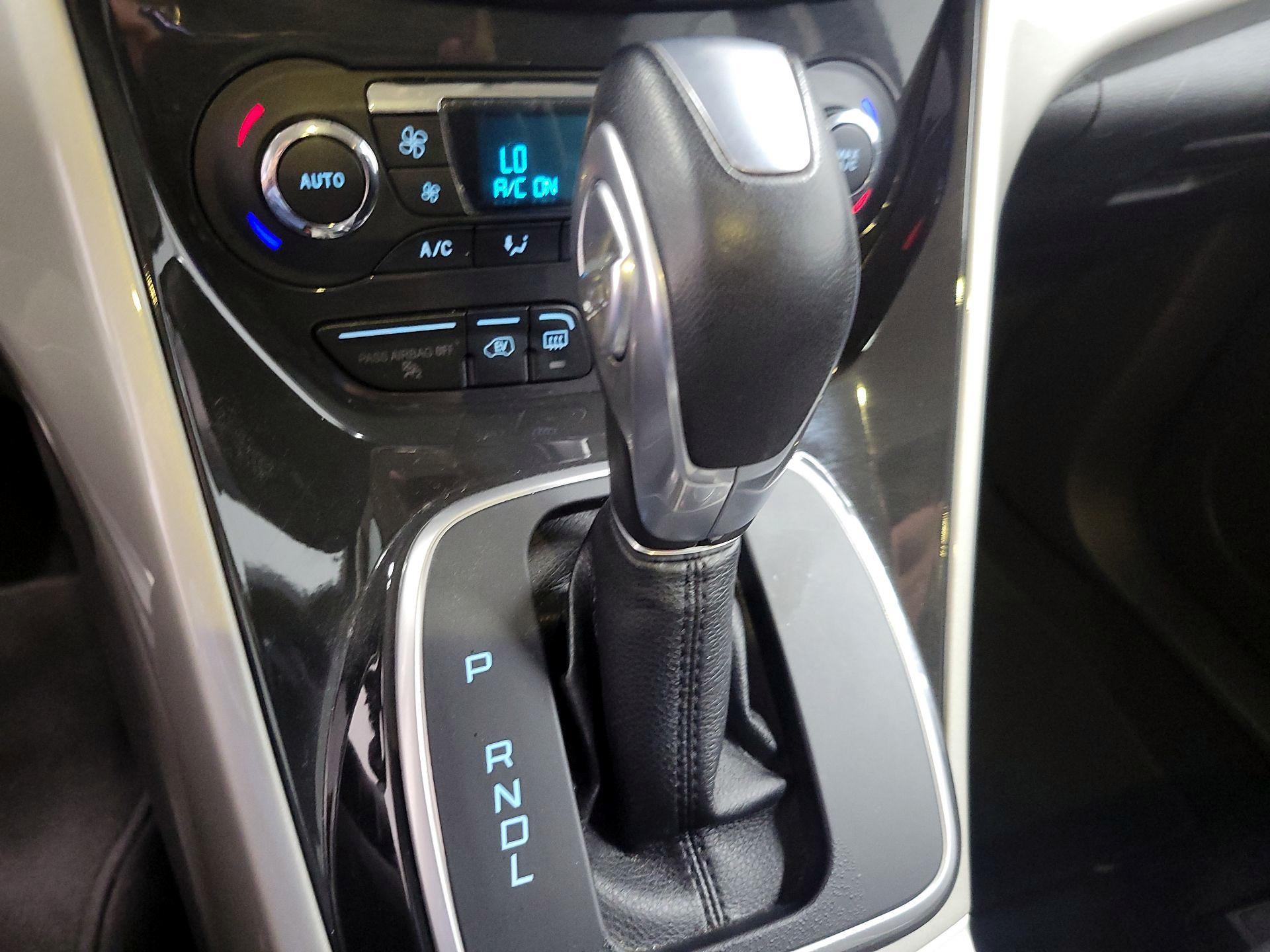 Thumbnail: 2016 Ford C-Max - 15