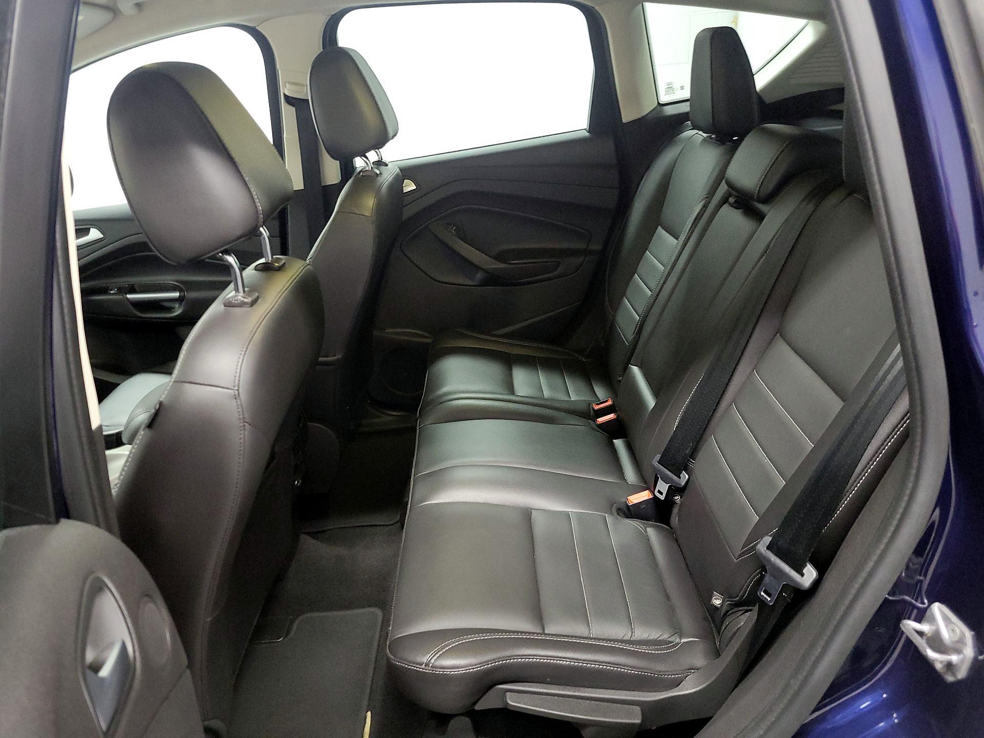 Thumbnail: 2016 Ford C-Max - 16