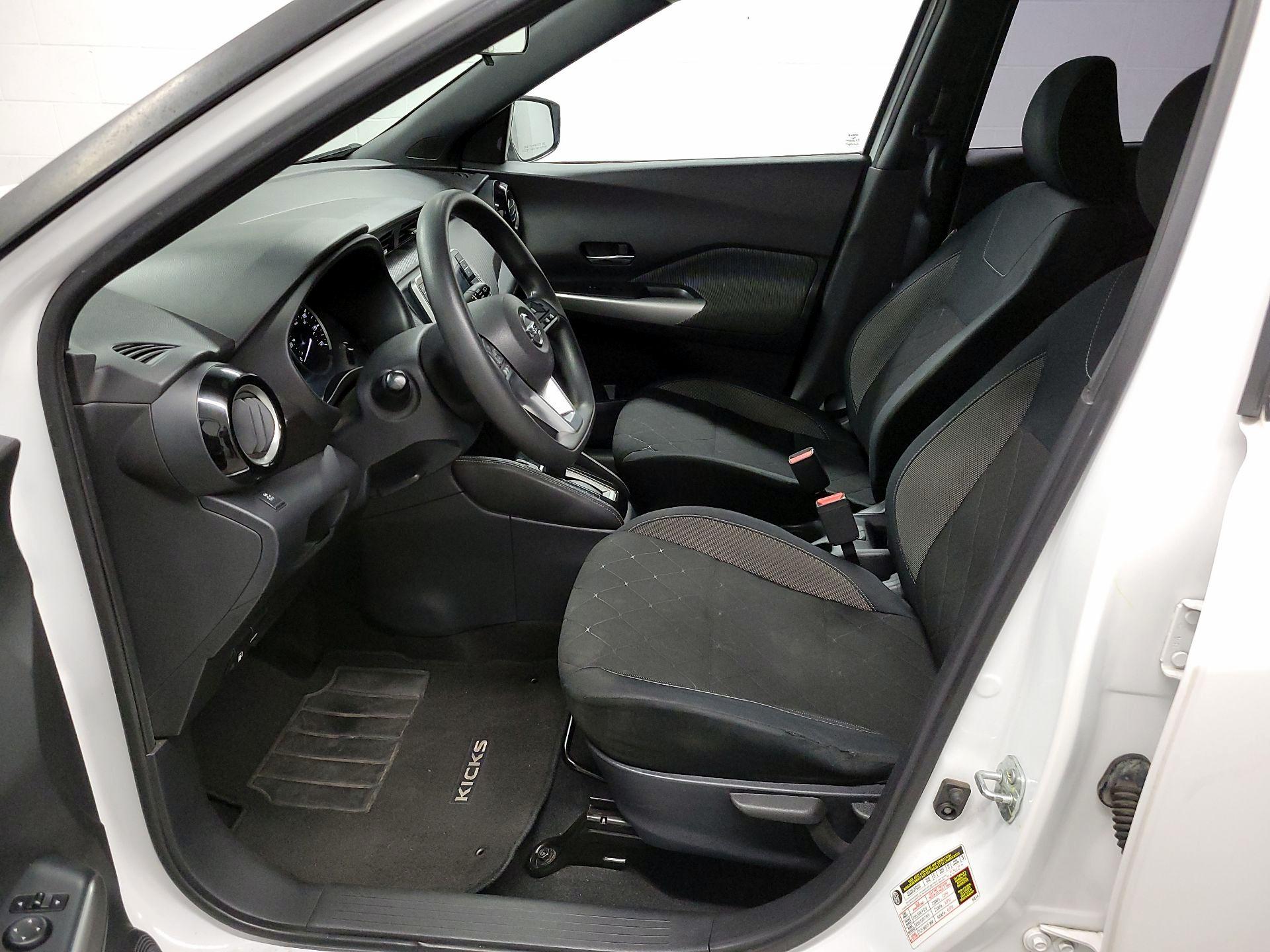 Thumbnail: 2018 Nissan Kicks - 11