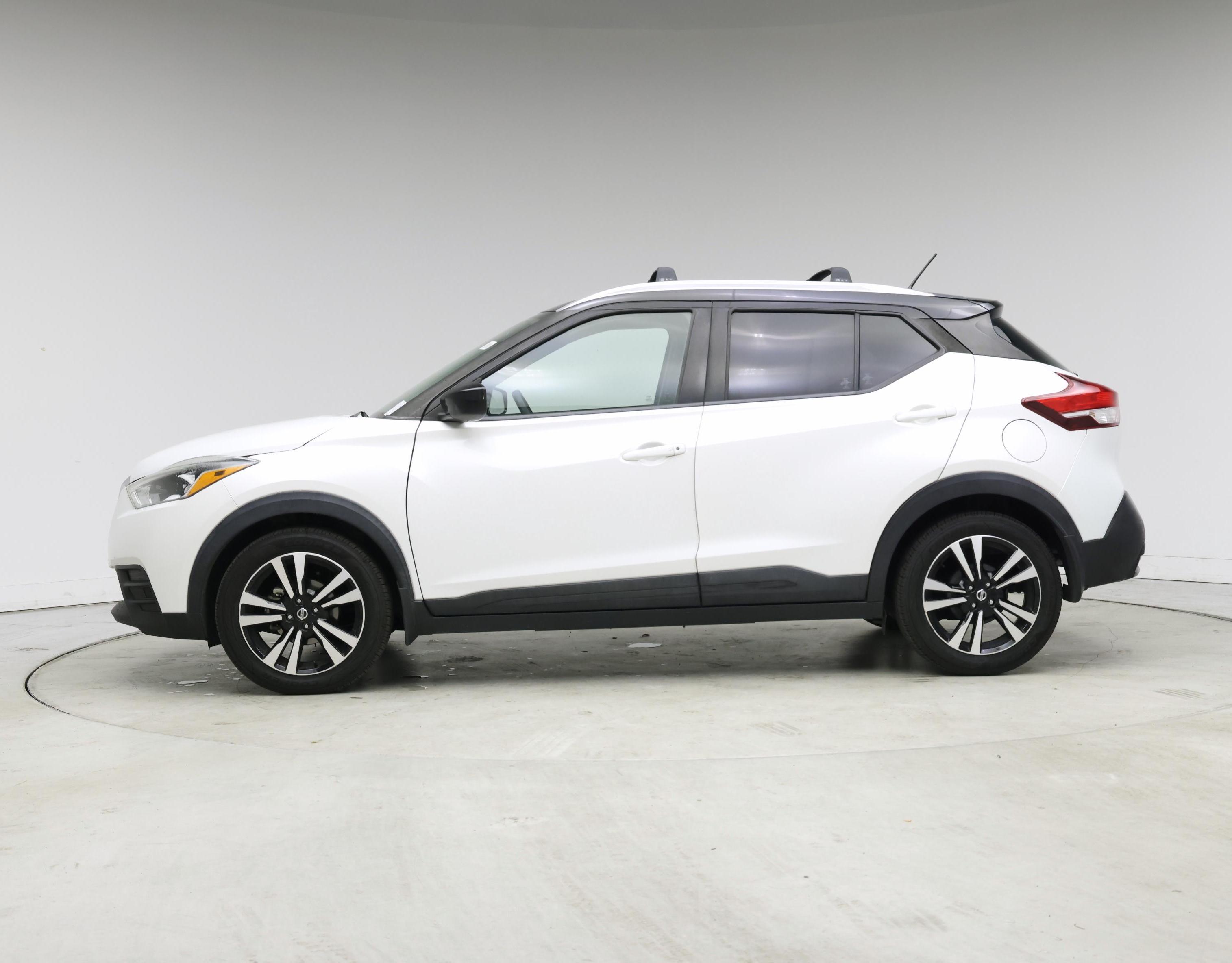 Thumbnail: 2018 Nissan Kicks - 3