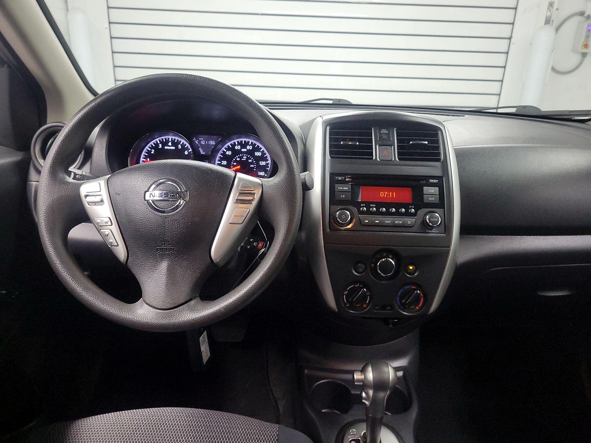 Thumbnail: 2016 Nissan Versa - 9
