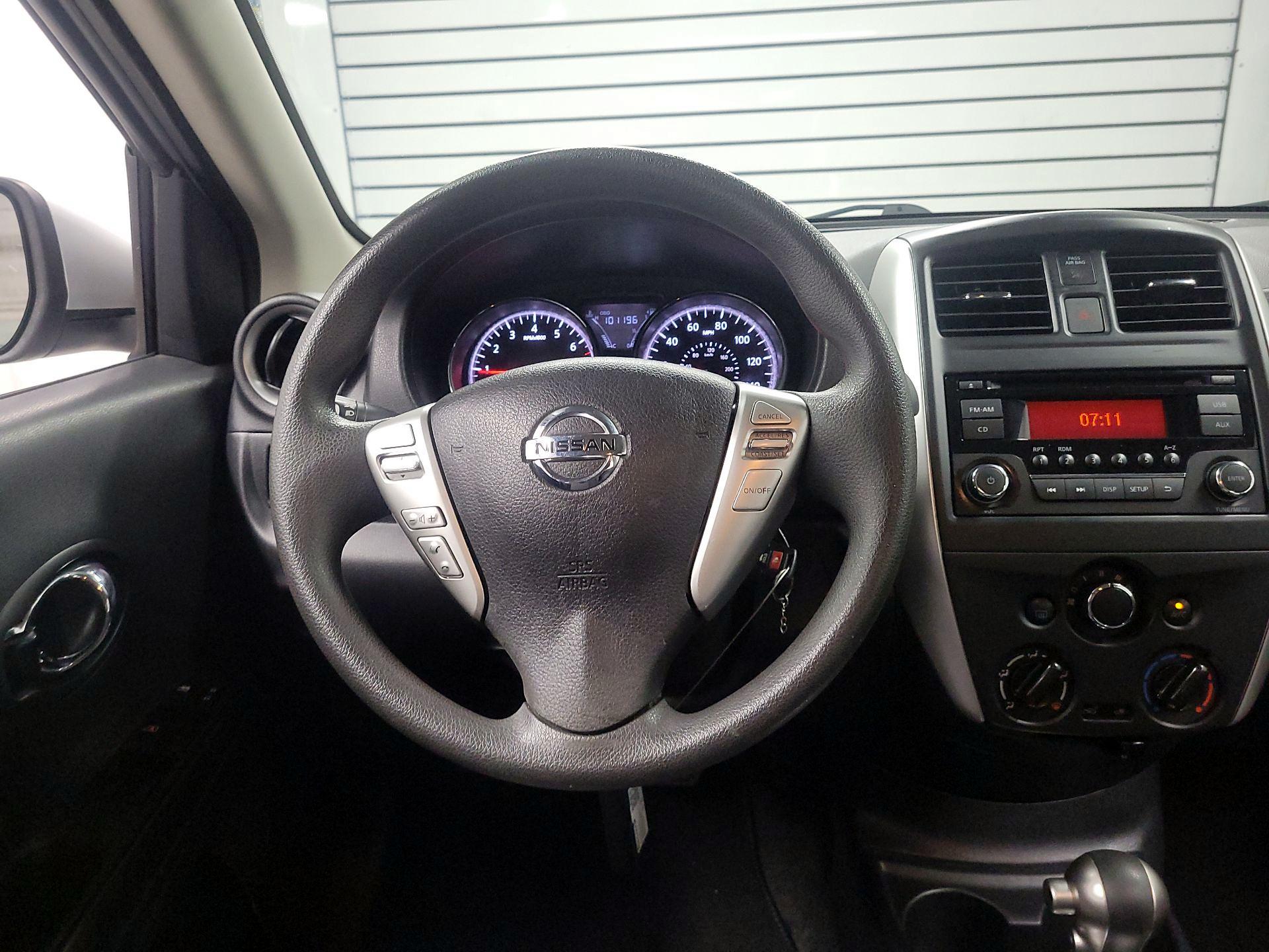 Thumbnail: 2016 Nissan Versa - 10