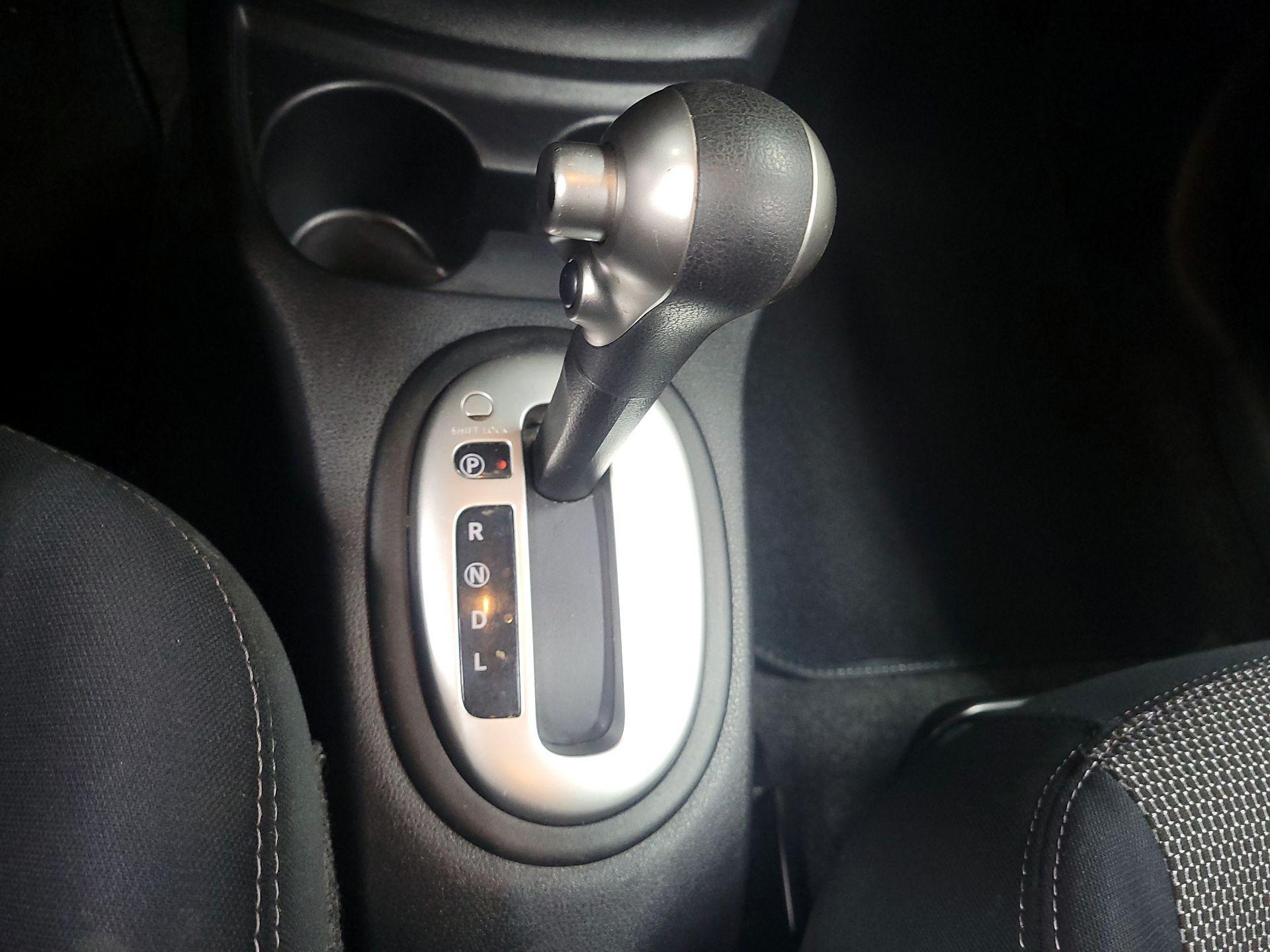 Thumbnail: 2016 Nissan Versa - 15