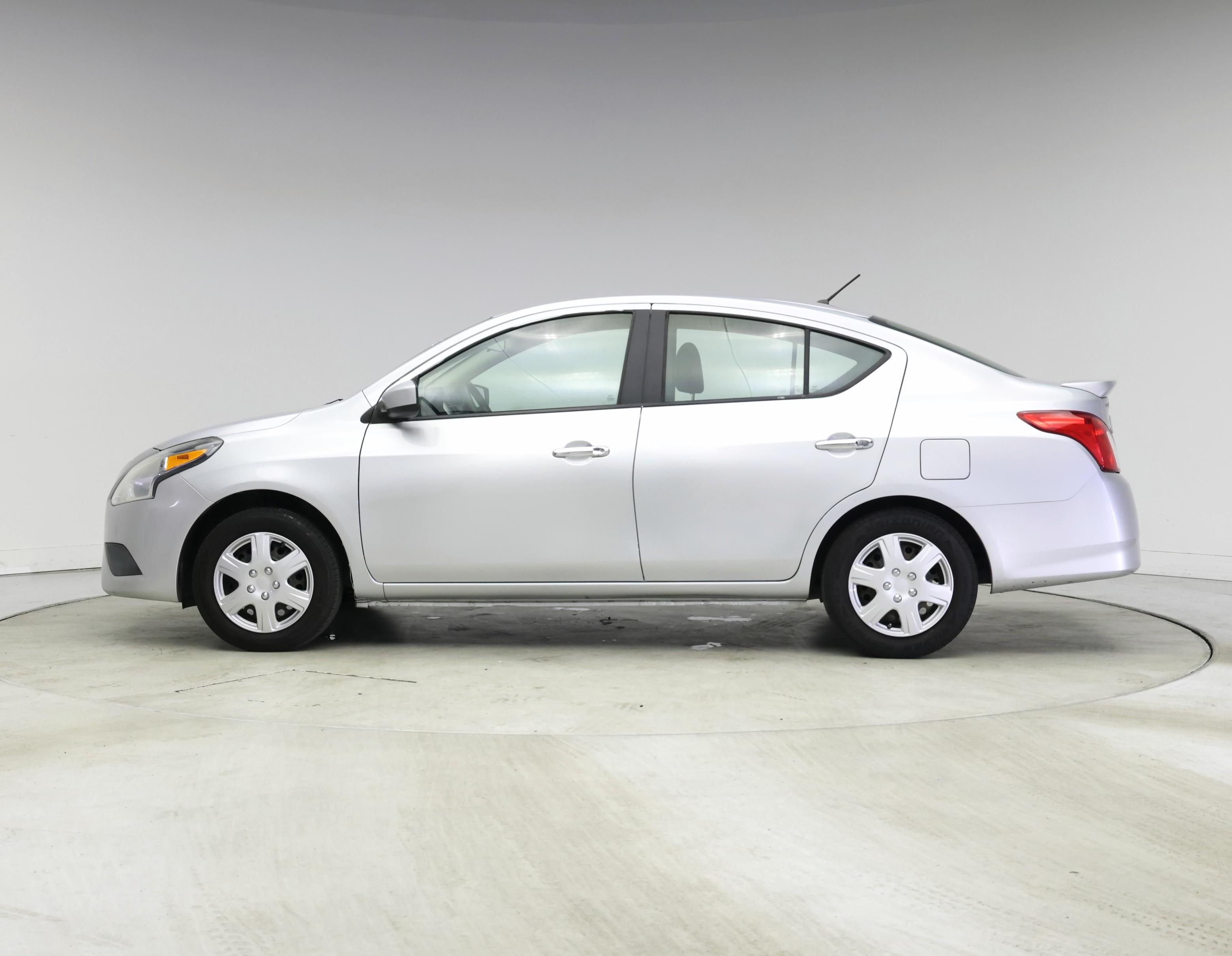 Thumbnail: 2016 Nissan Versa - 3