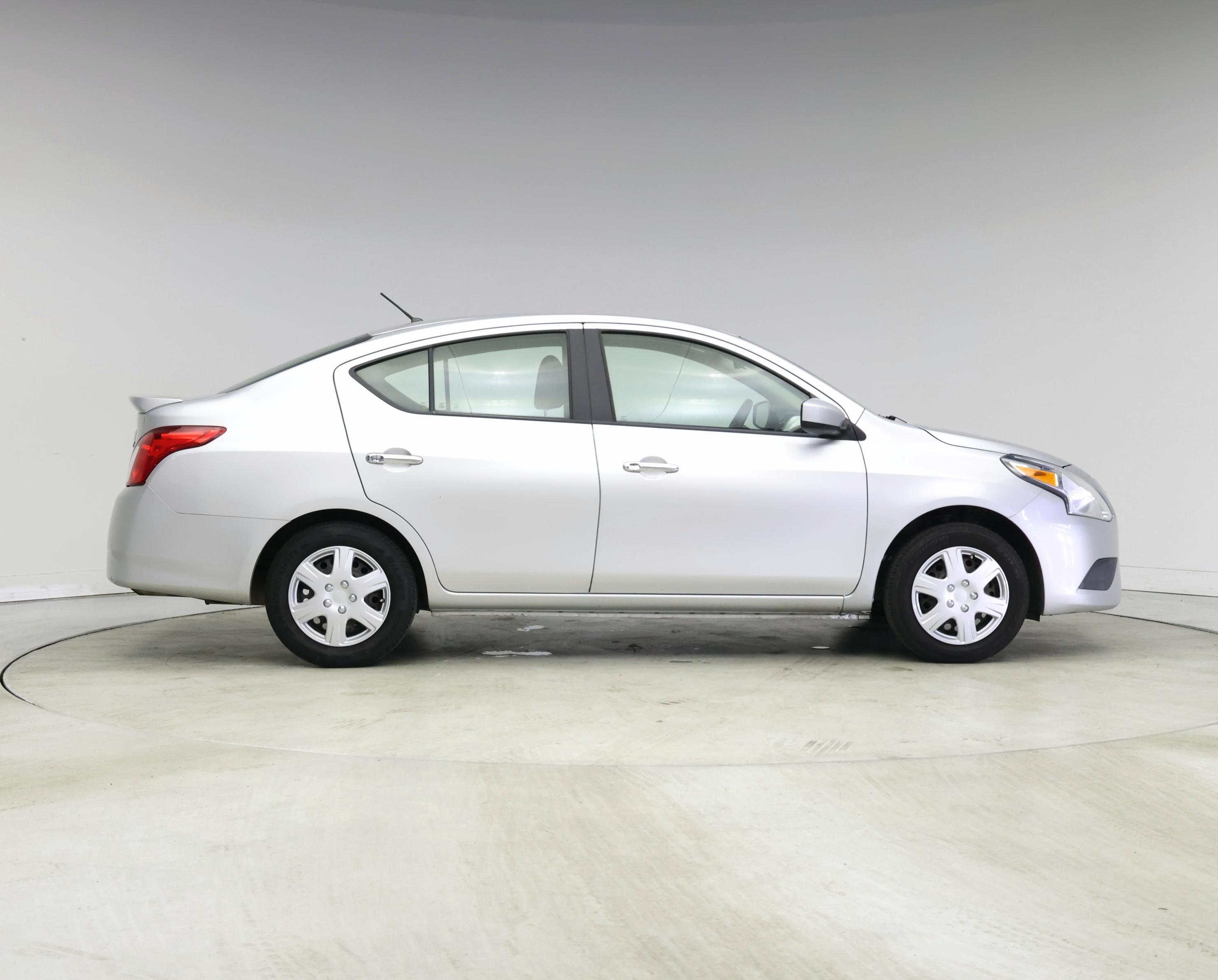 Thumbnail: 2016 Nissan Versa - 7