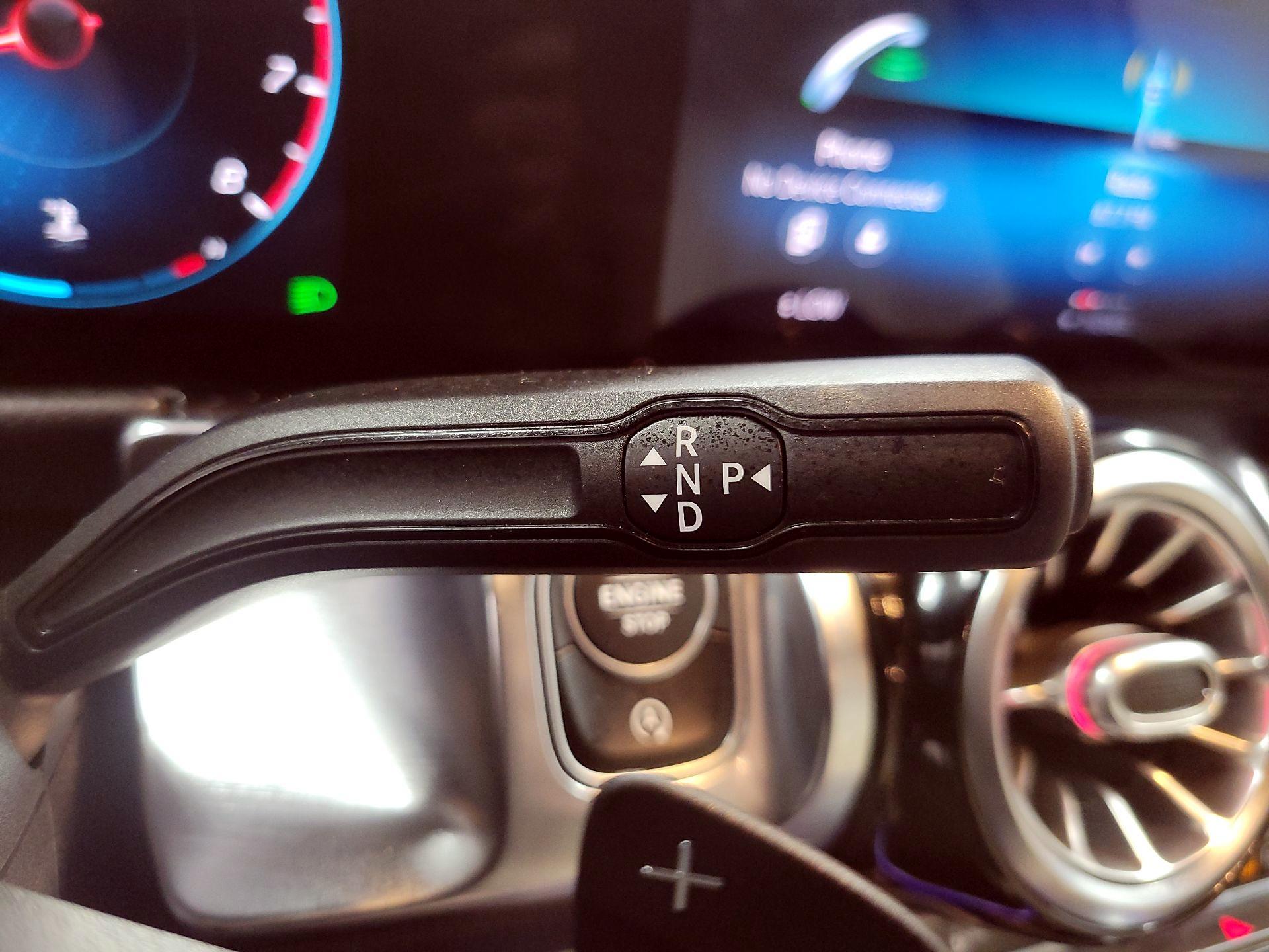 Thumbnail: 2020 Mercedes-Benz GLB - 17