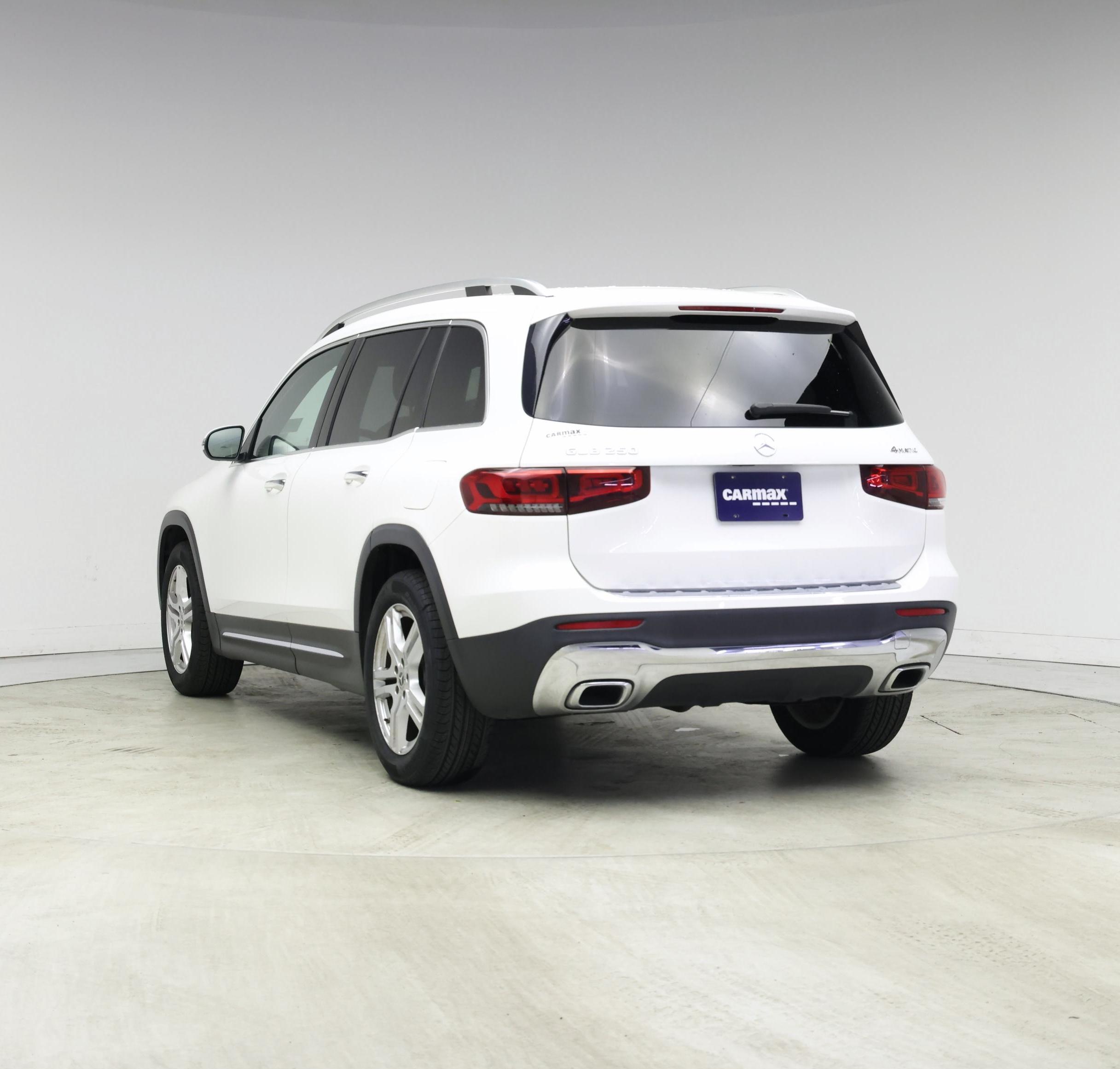 Thumbnail: 2020 Mercedes-Benz GLB - 2