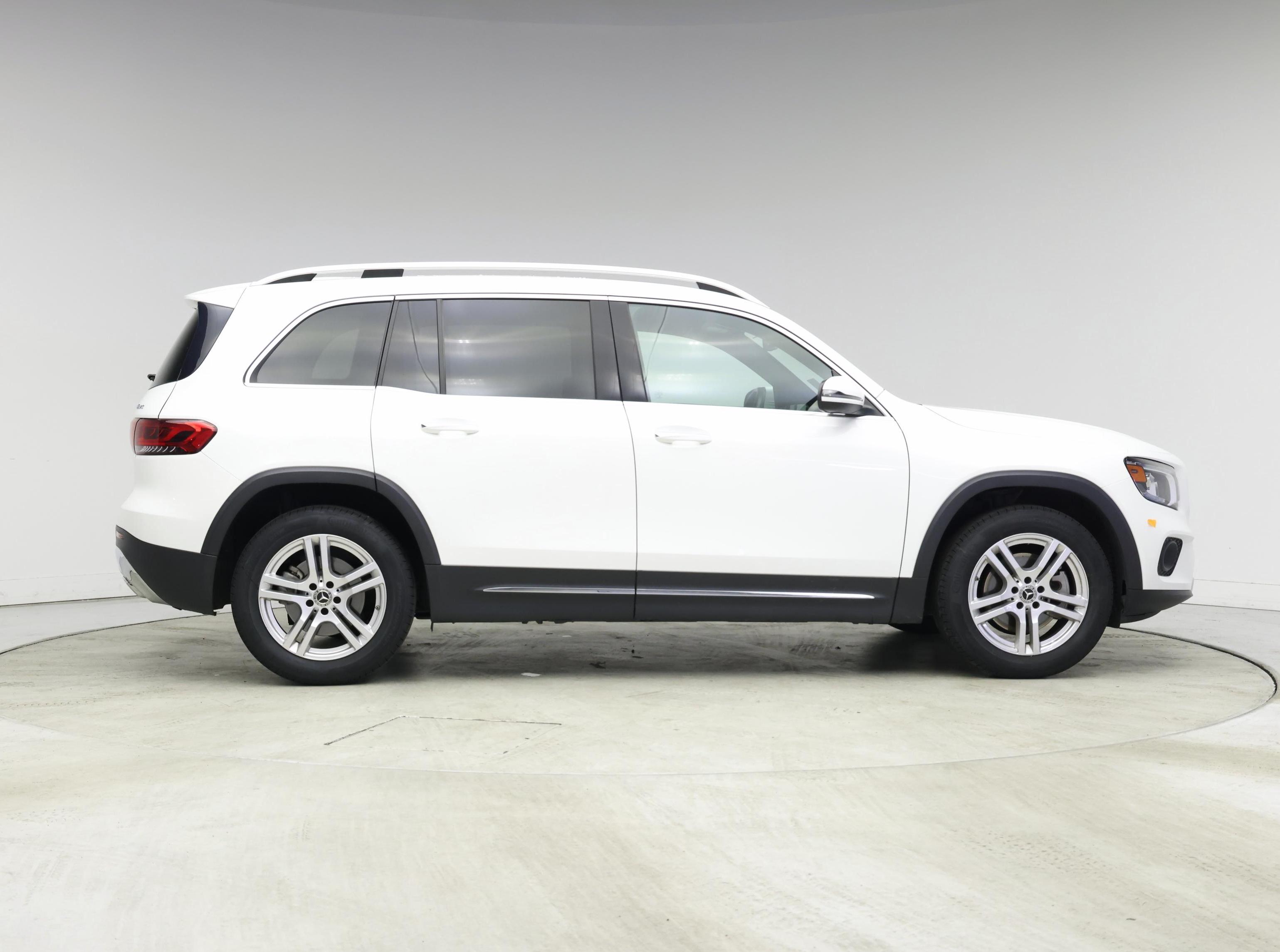 Thumbnail: 2020 Mercedes-Benz GLB - 7