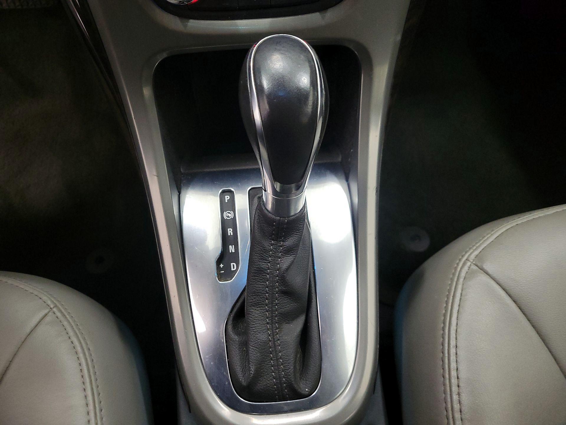 Thumbnail: 2017 Buick Verano - 17