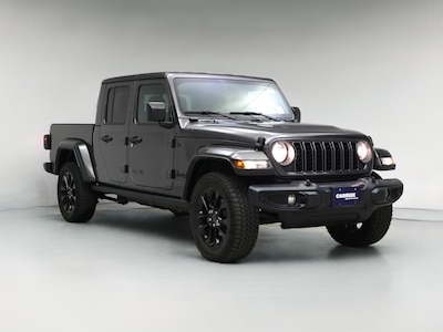 Gray 2025 Jeep Gladiator Nighthawk