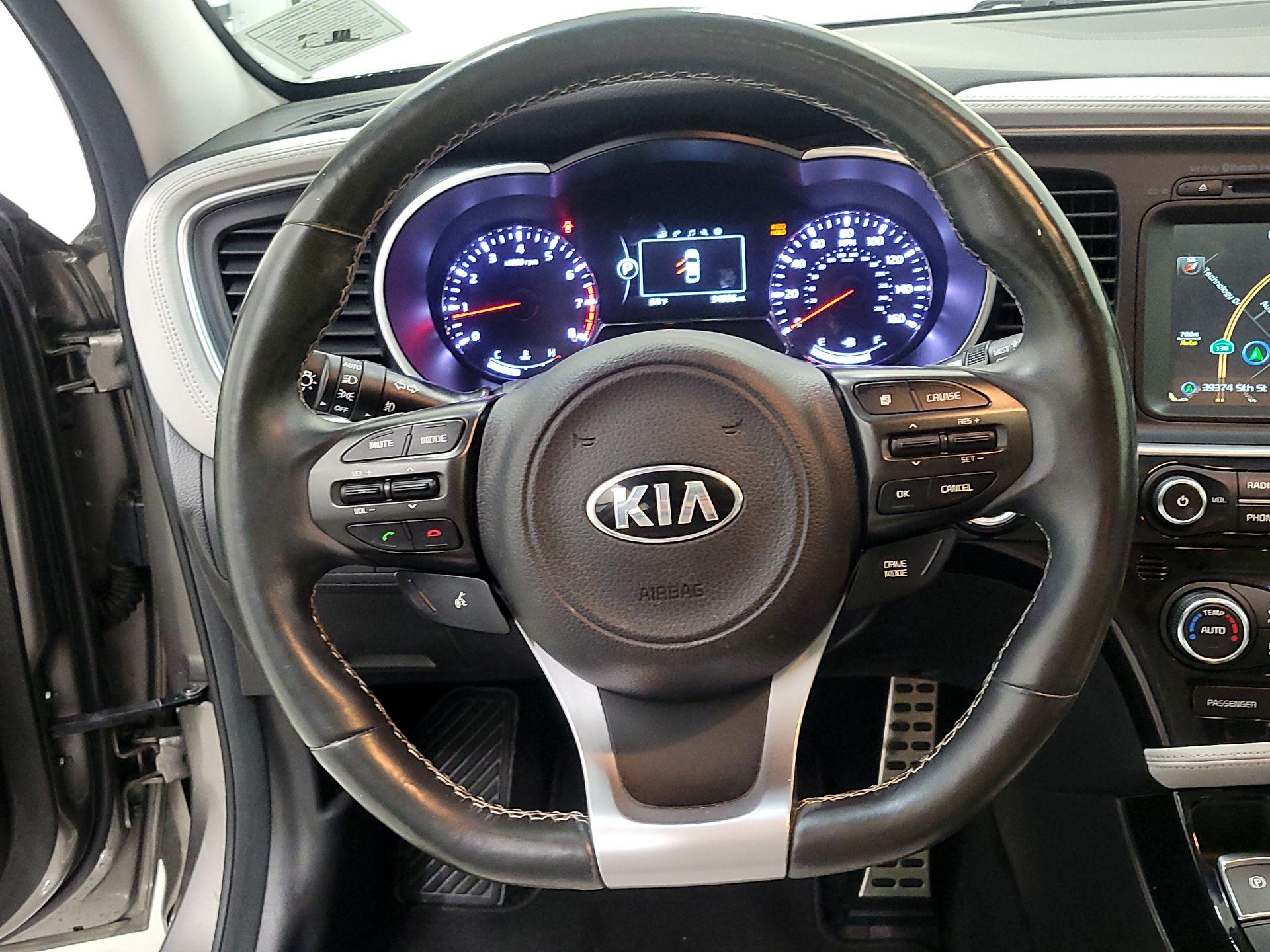 Thumbnail: 2015 Kia Optima - 10