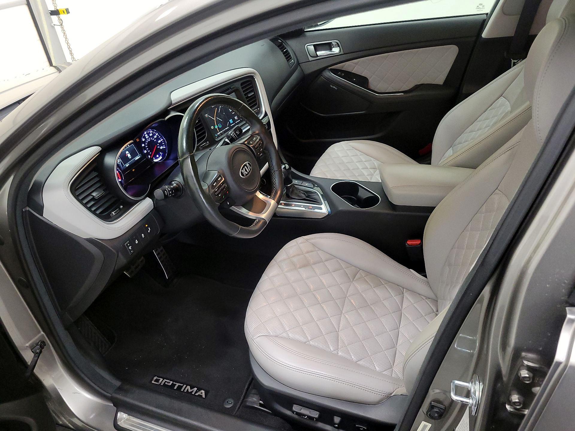 Thumbnail: 2015 Kia Optima - 11