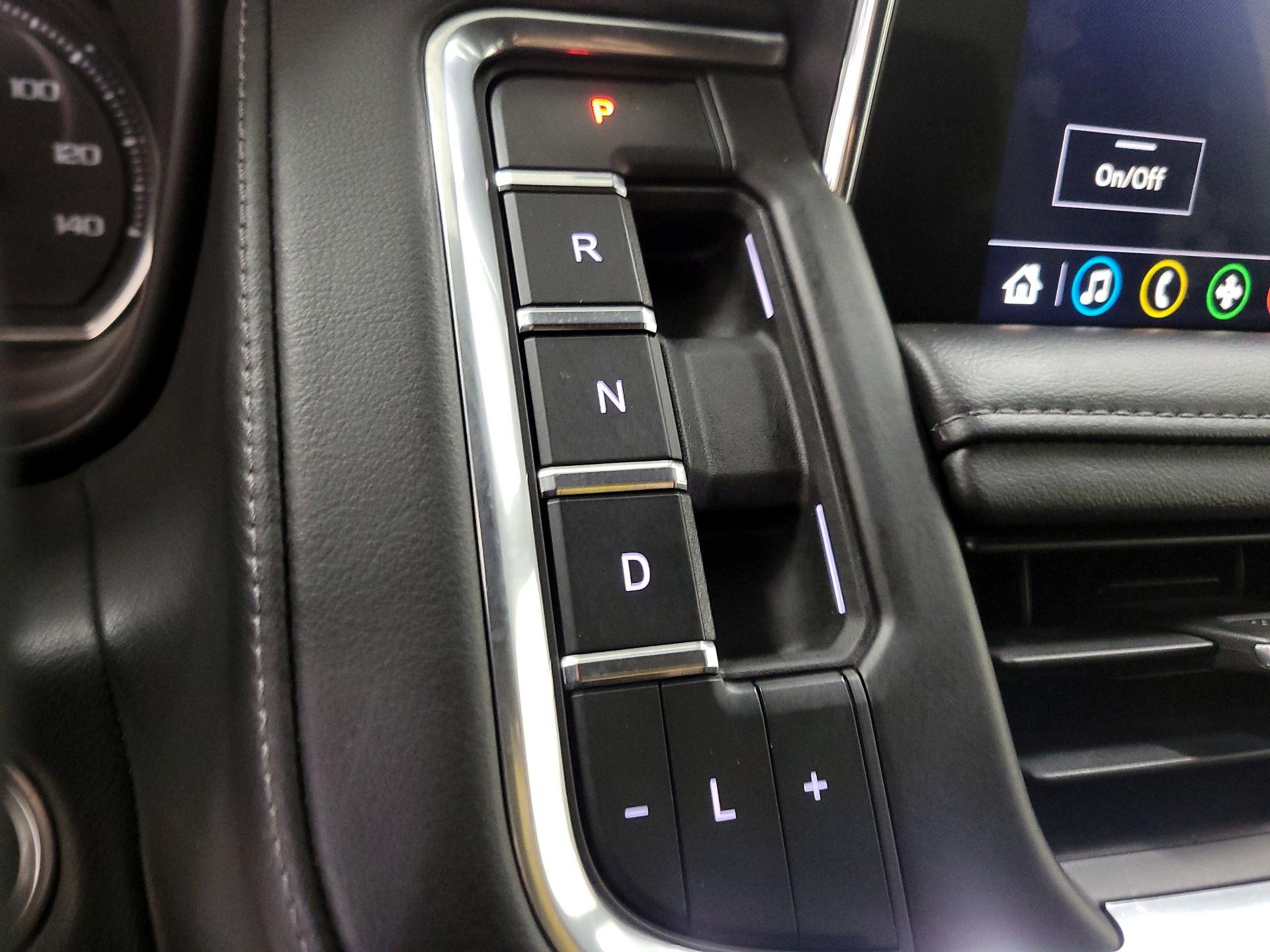 Thumbnail: 2021 Chevrolet Tahoe - 17