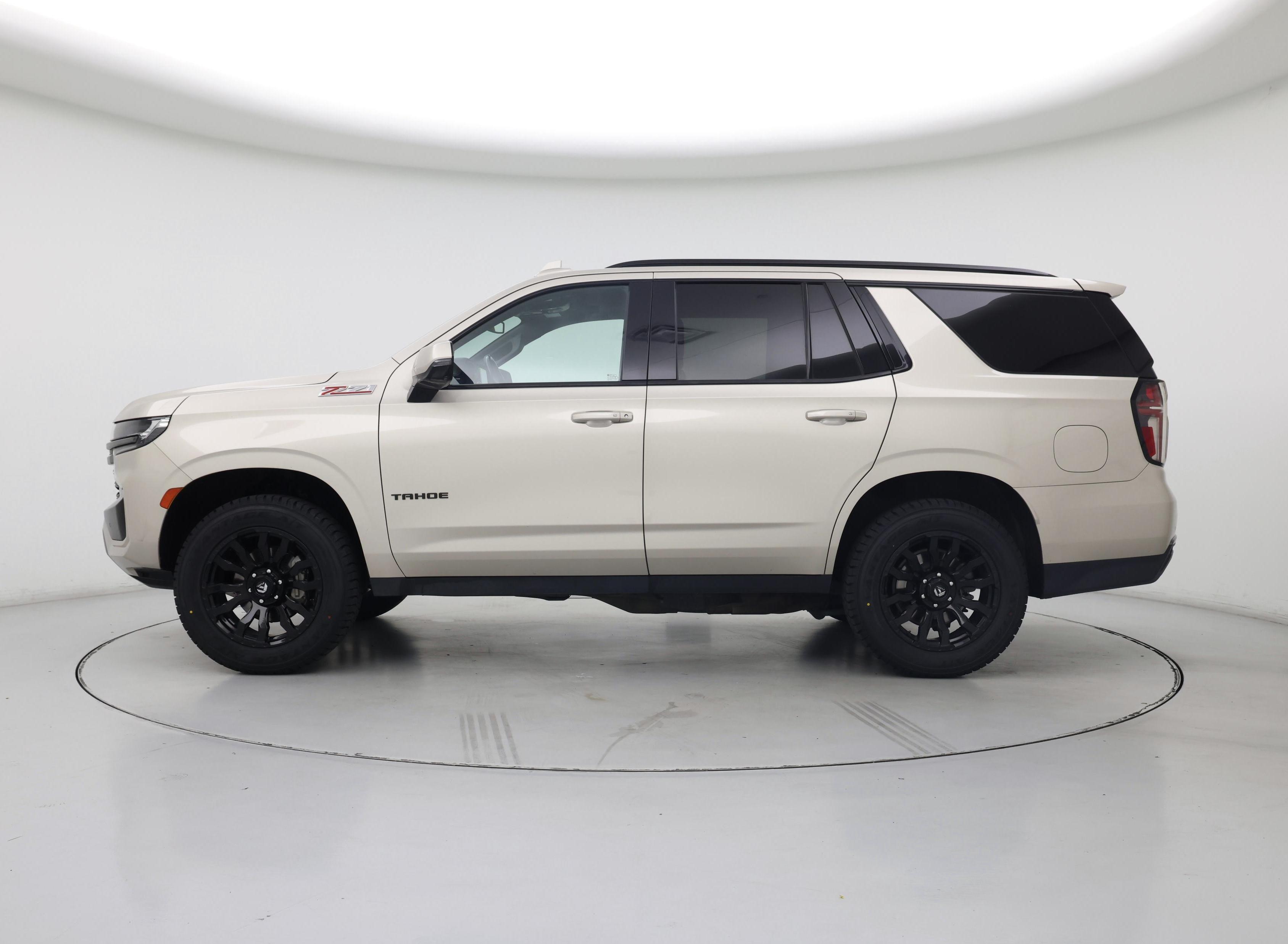 Thumbnail: 2021 Chevrolet Tahoe - 3