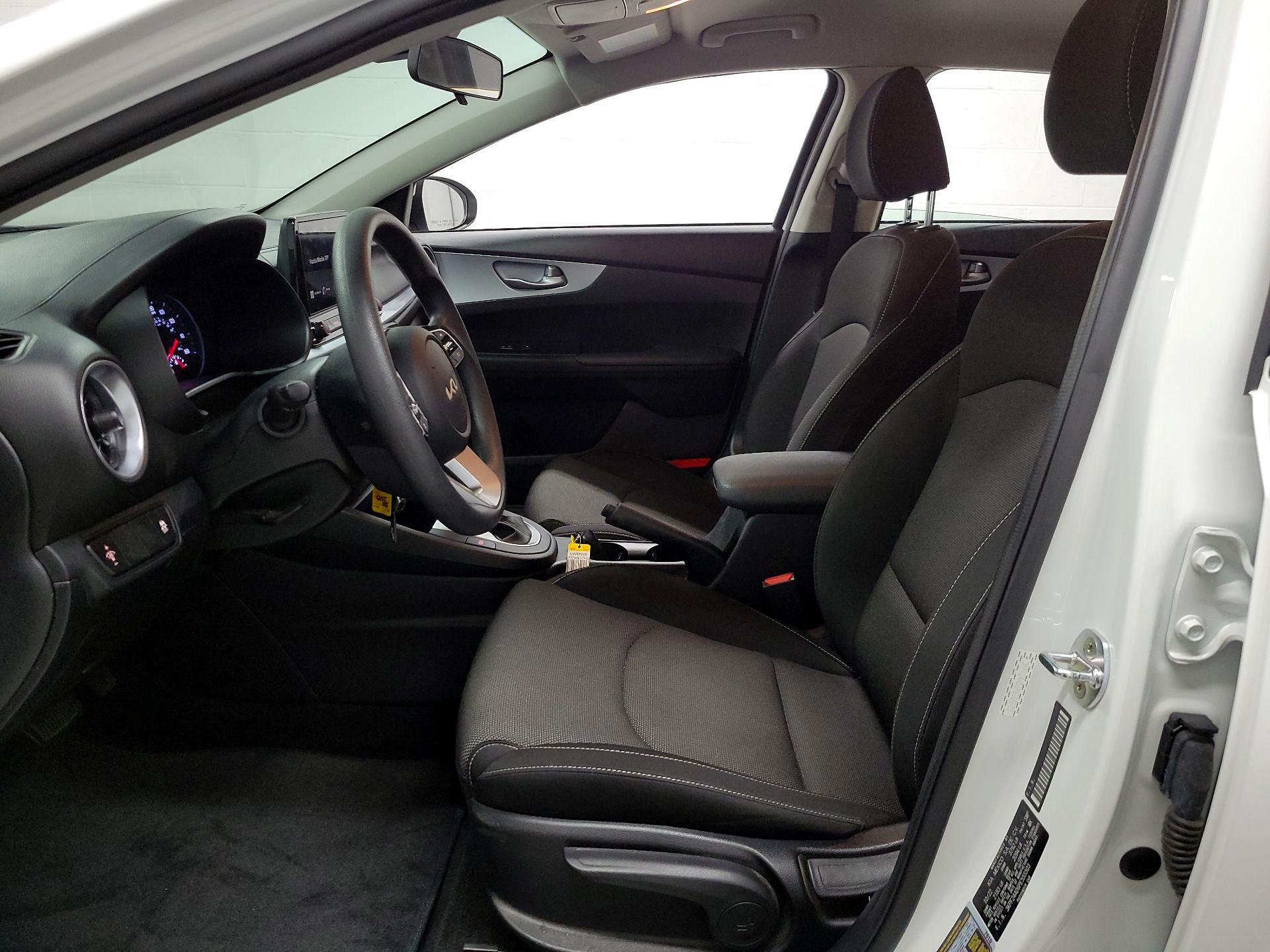 Thumbnail: 2023 Kia Forte - 11