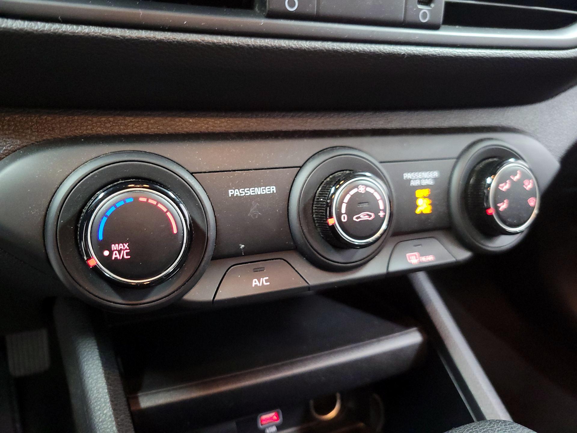 Thumbnail: 2023 Kia Forte - 16