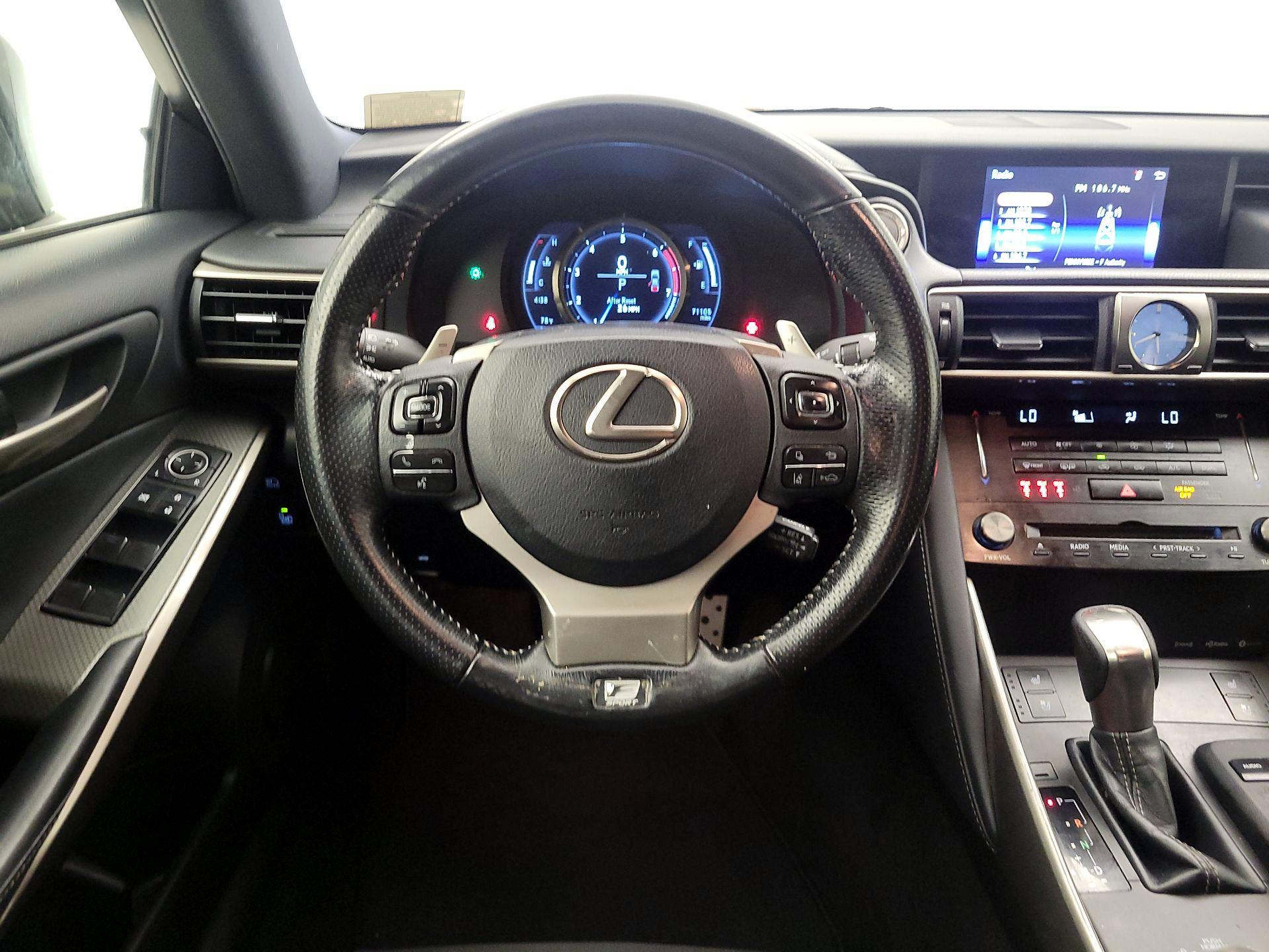 Thumbnail: 2017 Lexus IS - 10