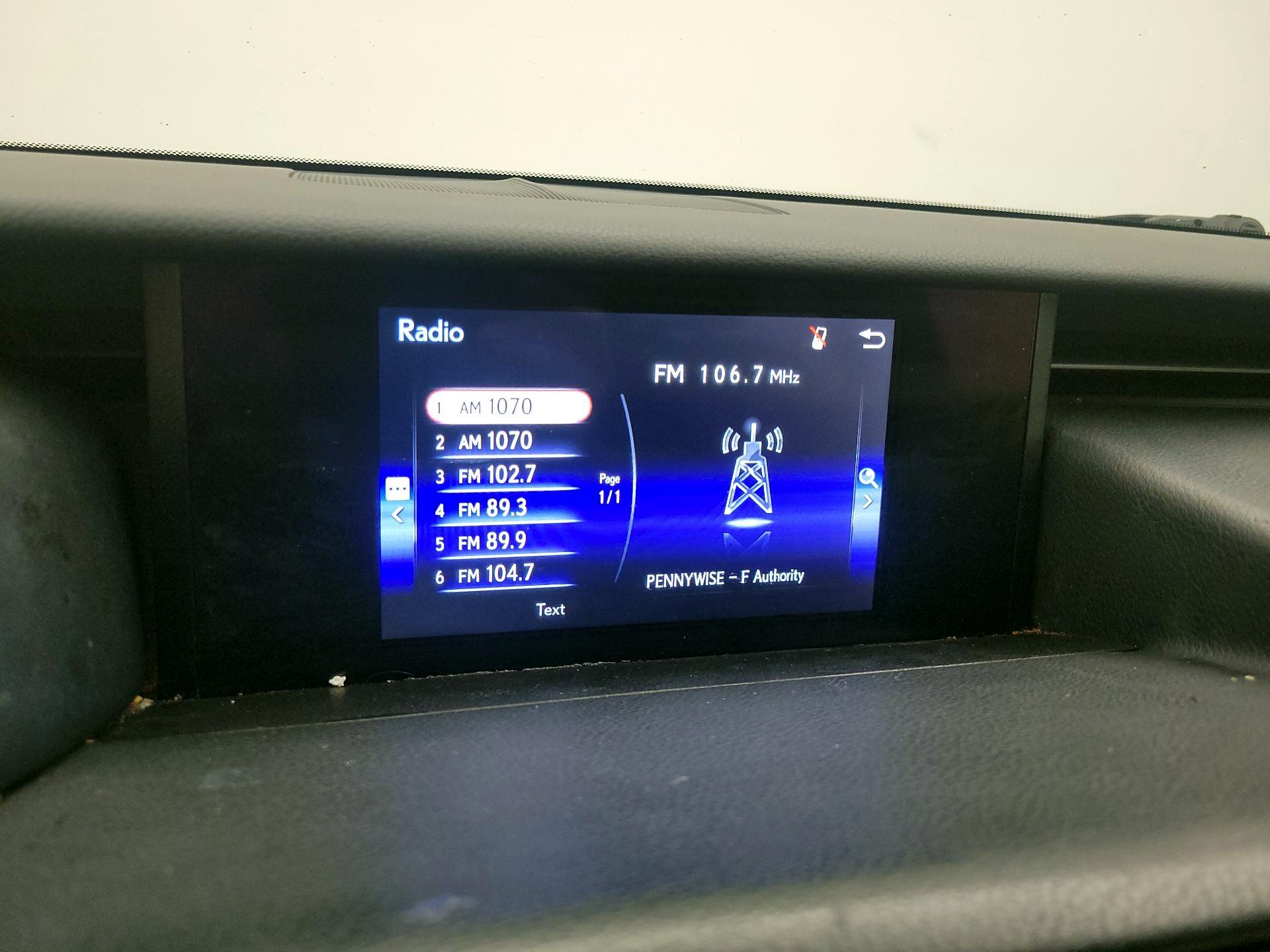 Thumbnail: 2017 Lexus IS - 15