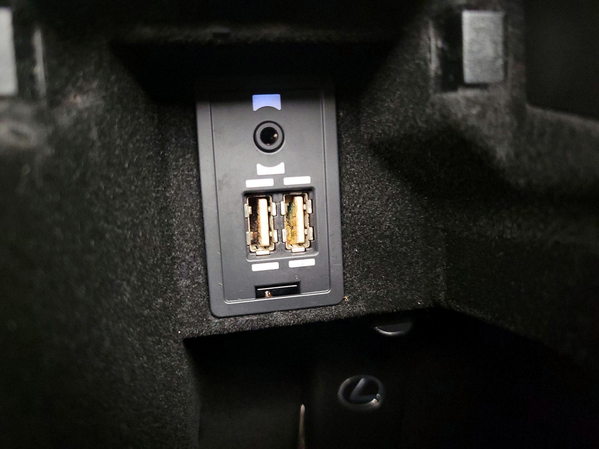 Thumbnail: 2017 Lexus IS - 18