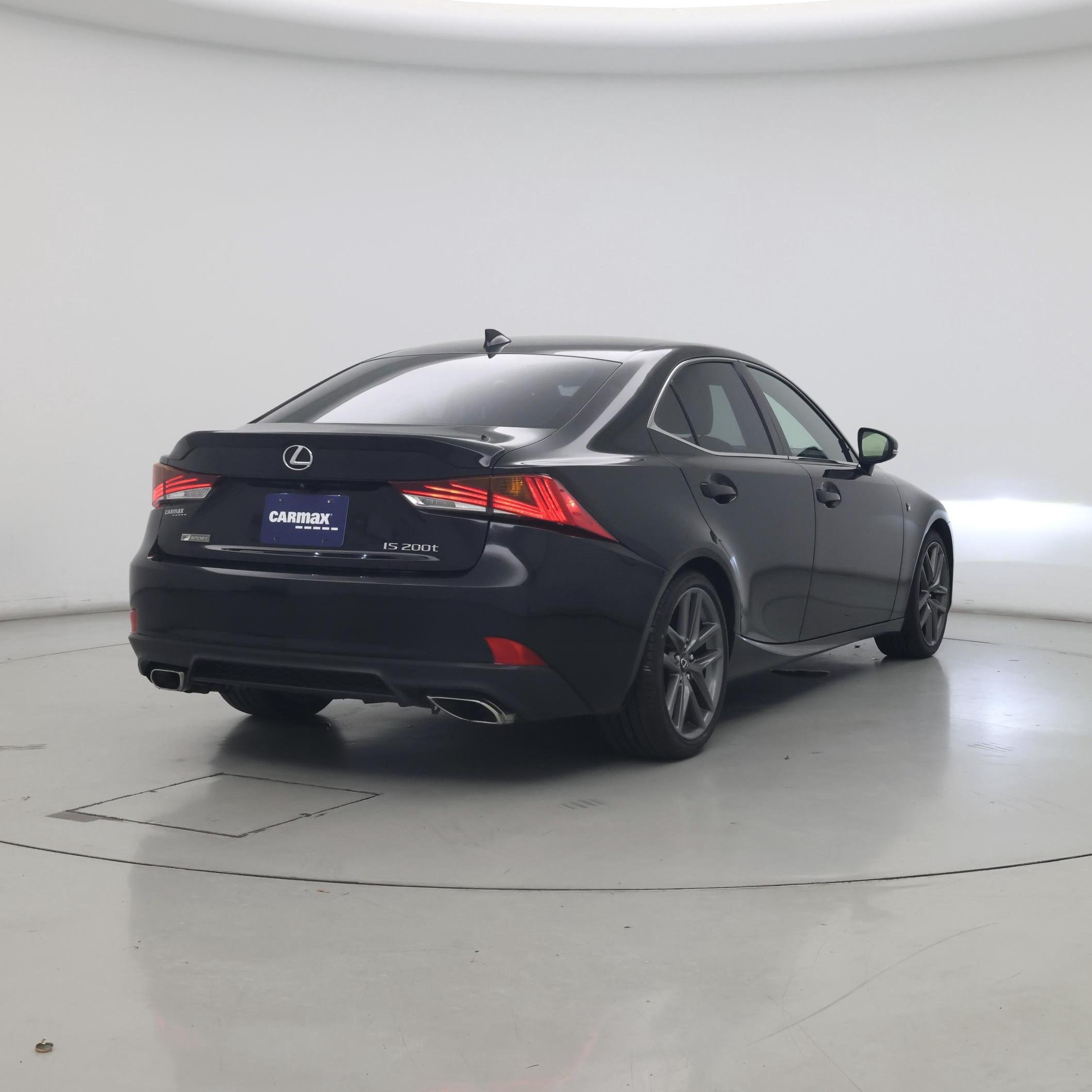 Thumbnail: 2017 Lexus IS - 8